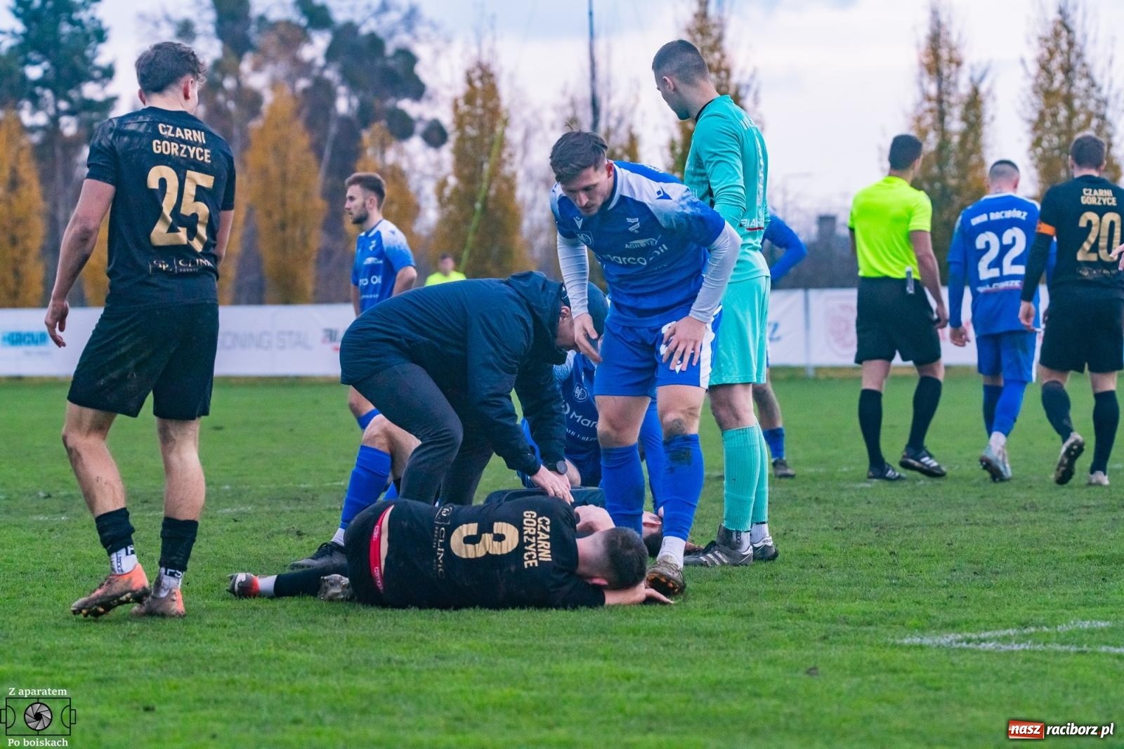 Zdjęcie w galerii na portalu naszraciborz.pl: Unia Racibórz pokonała Czarnych Gorzyce. Przy Srebrnej polała się krew! [FOTO i WIDEO] wiadomości z regionu
