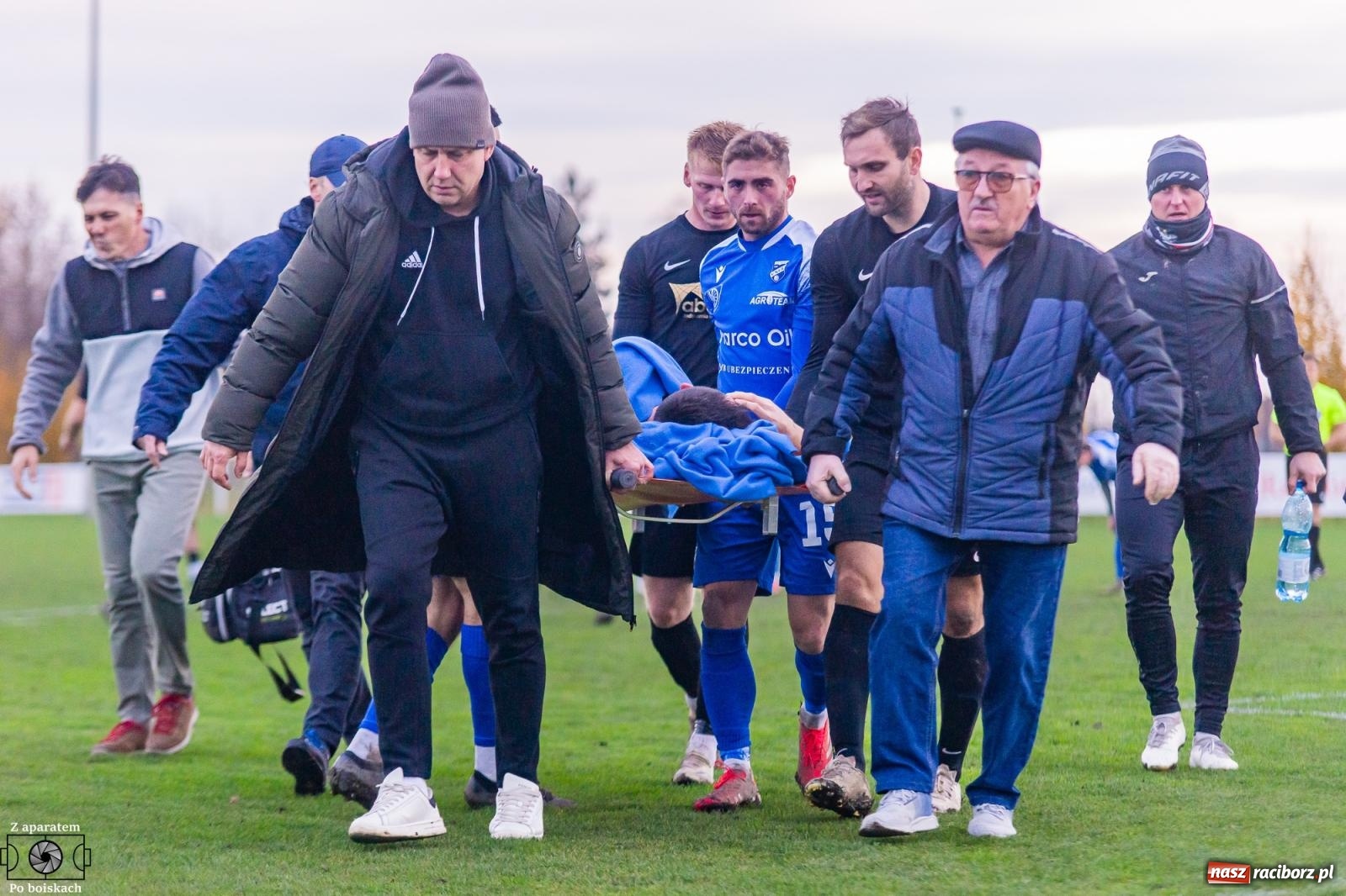 Zdjęcie w galerii na portalu naszraciborz.pl: Unia Racibórz pokonała Czarnych Gorzyce. Przy Srebrnej polała się krew! [FOTO i WIDEO] wiadomości z regionu
