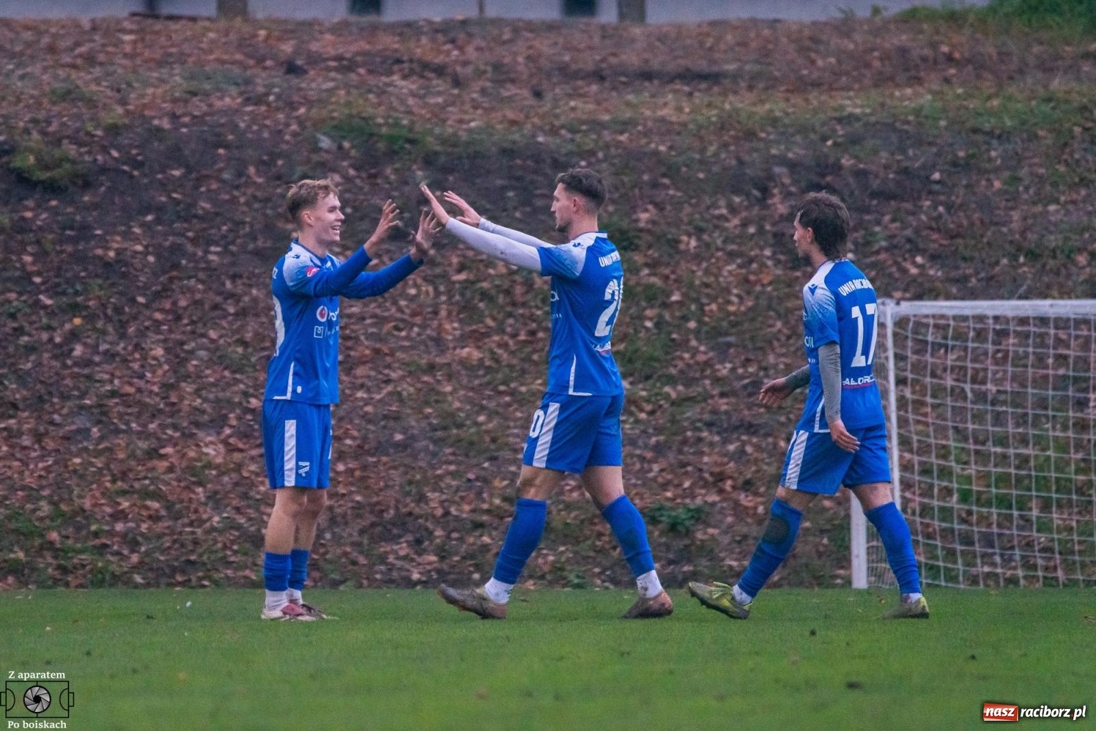 Zdjęcie w galerii na portalu naszraciborz.pl: Unia Racibórz pokonała Czarnych Gorzyce. Przy Srebrnej polała się krew! [FOTO i WIDEO] wiadomości z regionu