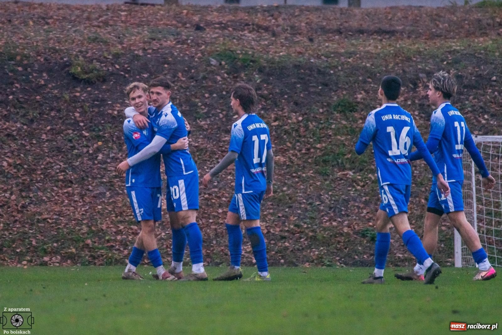 Zdjęcie w galerii na portalu naszraciborz.pl: Unia Racibórz pokonała Czarnych Gorzyce. Przy Srebrnej polała się krew! [FOTO i WIDEO] wiadomości z regionu