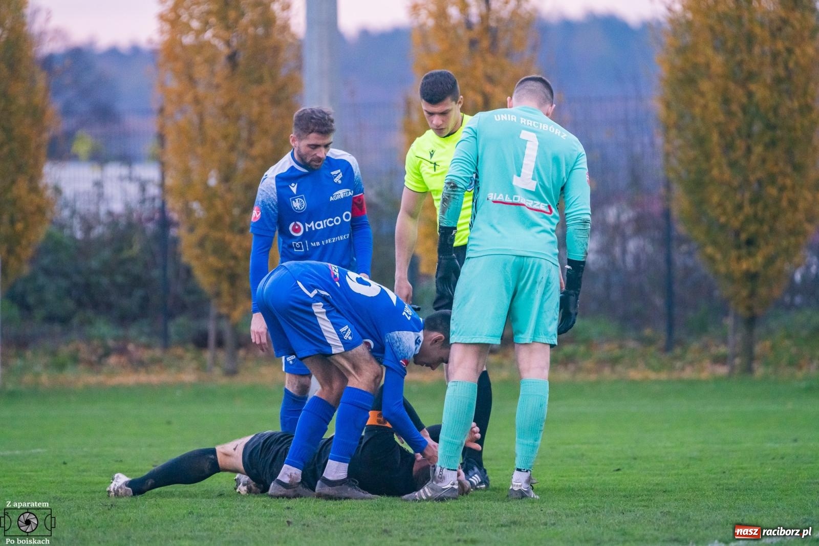 Zdjęcie w galerii na portalu naszraciborz.pl: Unia Racibórz pokonała Czarnych Gorzyce. Przy Srebrnej polała się krew! [FOTO i WIDEO] wiadomości z regionu