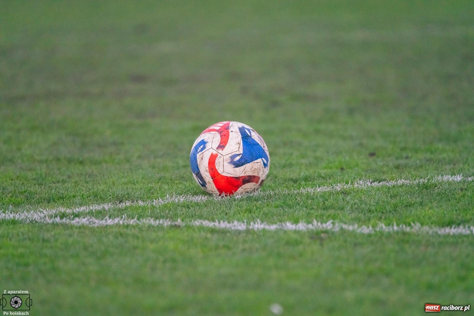 Zdjęcie w galerii na portalu naszraciborz.pl: Unia Racibórz pokonała Czarnych Gorzyce. Przy Srebrnej polała się krew! [FOTO i WIDEO] wiadomości z regionu