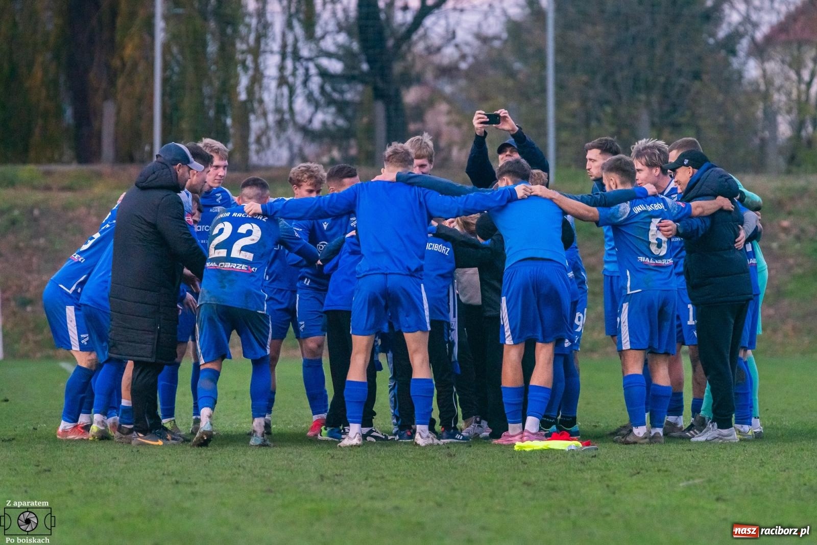 Zdjęcie w galerii na portalu naszraciborz.pl: Unia Racibórz pokonała Czarnych Gorzyce. Przy Srebrnej polała się krew! [FOTO i WIDEO] wiadomości z regionu