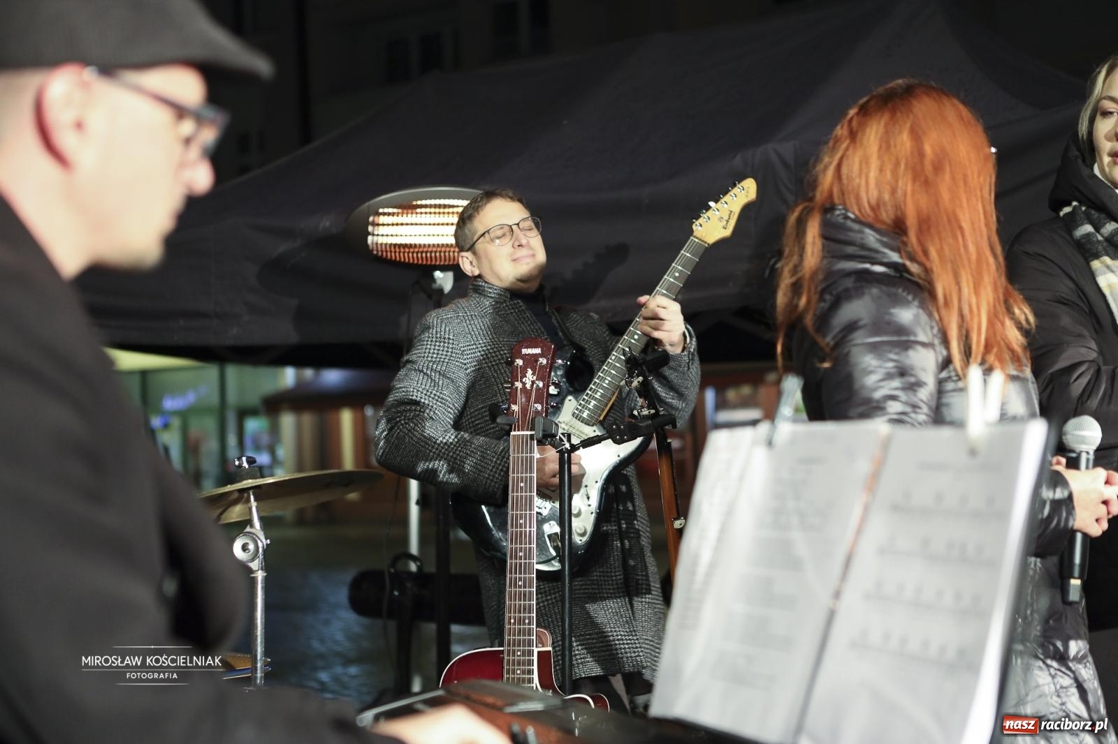 Zdjęcie w galerii na portalu naszraciborz.pl: Koncert pieśni patriotycznych na raciborskim rynku [FOTO i WIDEO] wiadomości z regionu