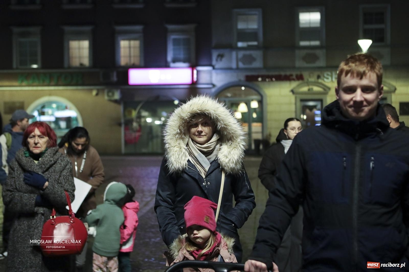 Zdjęcie w galerii na portalu naszraciborz.pl: Koncert pieśni patriotycznych na raciborskim rynku [FOTO i WIDEO] wiadomości z regionu