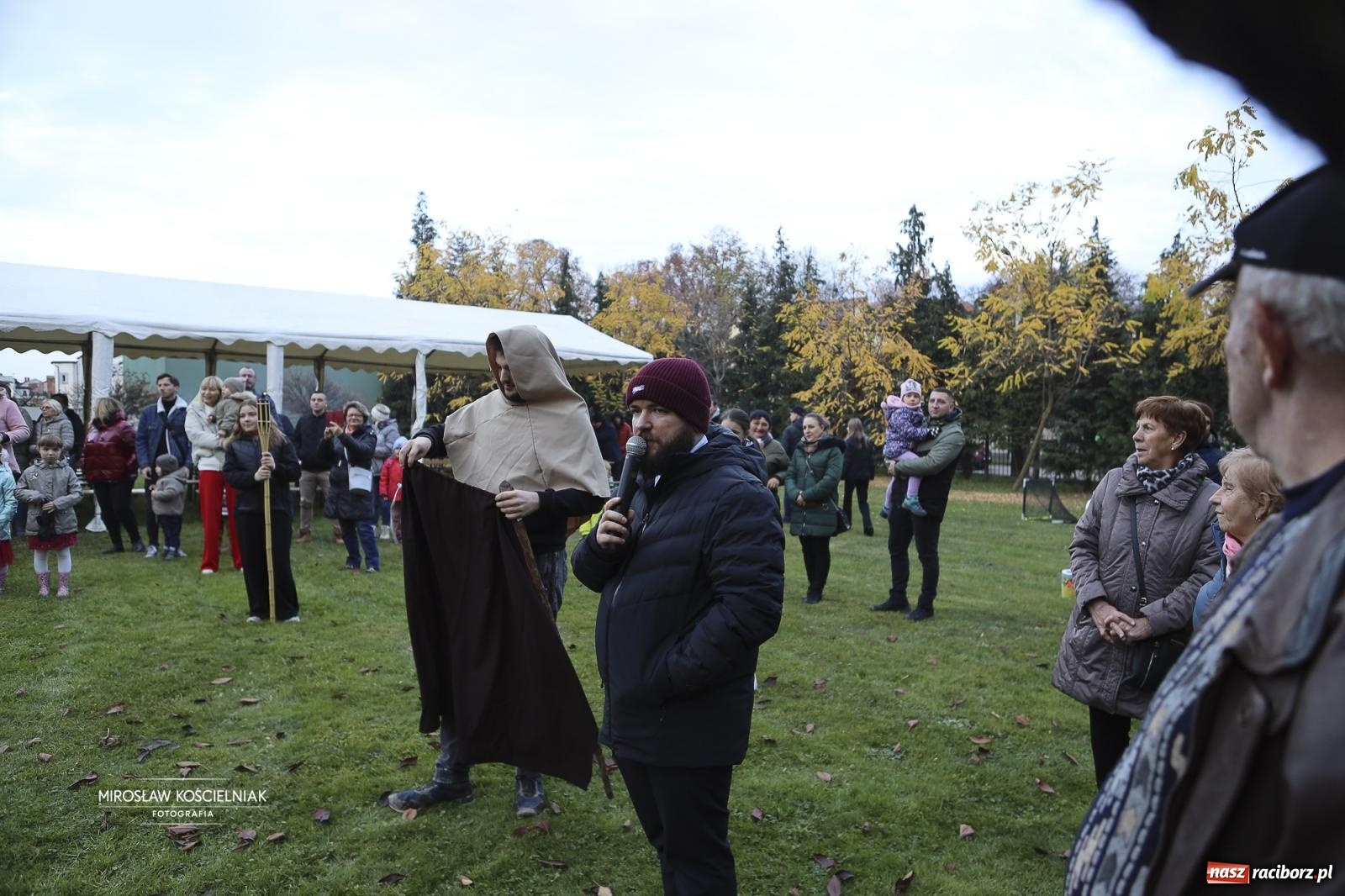 Zdjęcie w galerii na portalu naszraciborz.pl: Święty Marcin gościł u świętego Mikołaja na Starej Wsi [FOTO] wiadomości z regionu