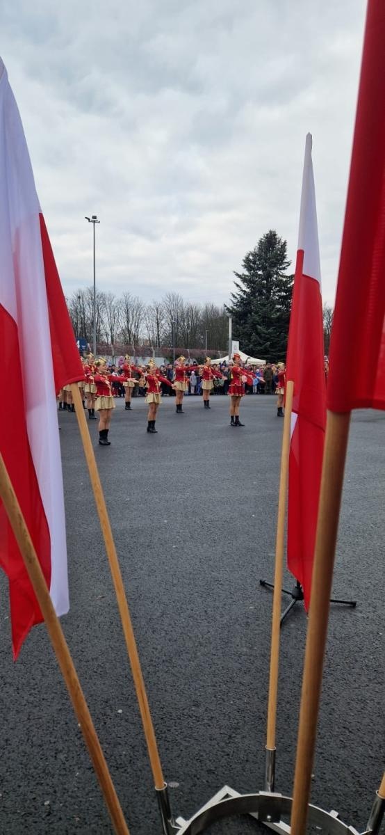 Zdjęcie w galerii na portalu naszraciborz.pl: Mażoretki Zara 11 XI na Stadionie Śląskim [FOTO i WIDEO] wiadomości z regionu