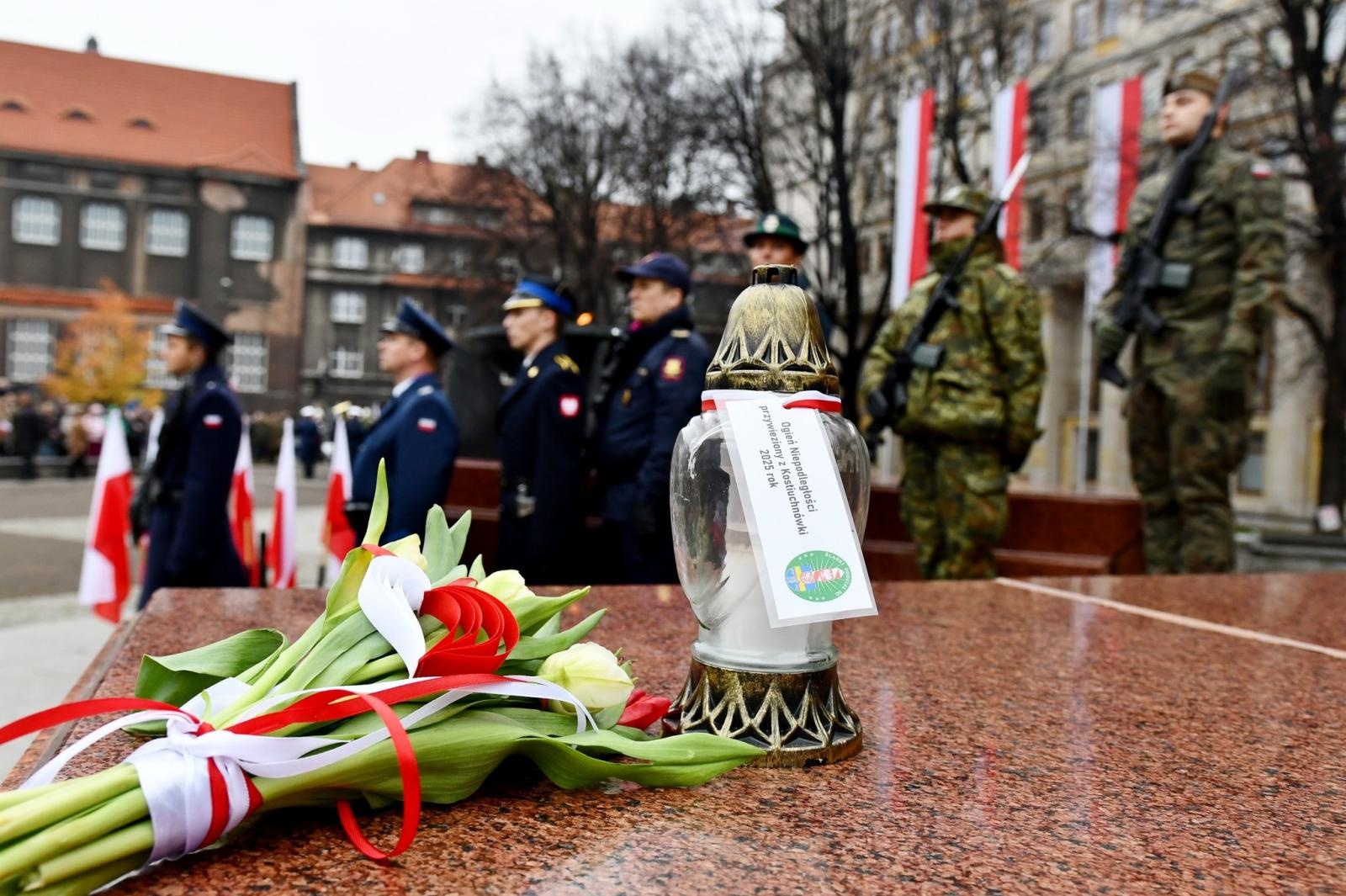 Zdjęcie w galerii na portalu naszraciborz.pl: Obchody 107. rocznicy odzyskania przez Polskę niepodległości wiadomości z regionu