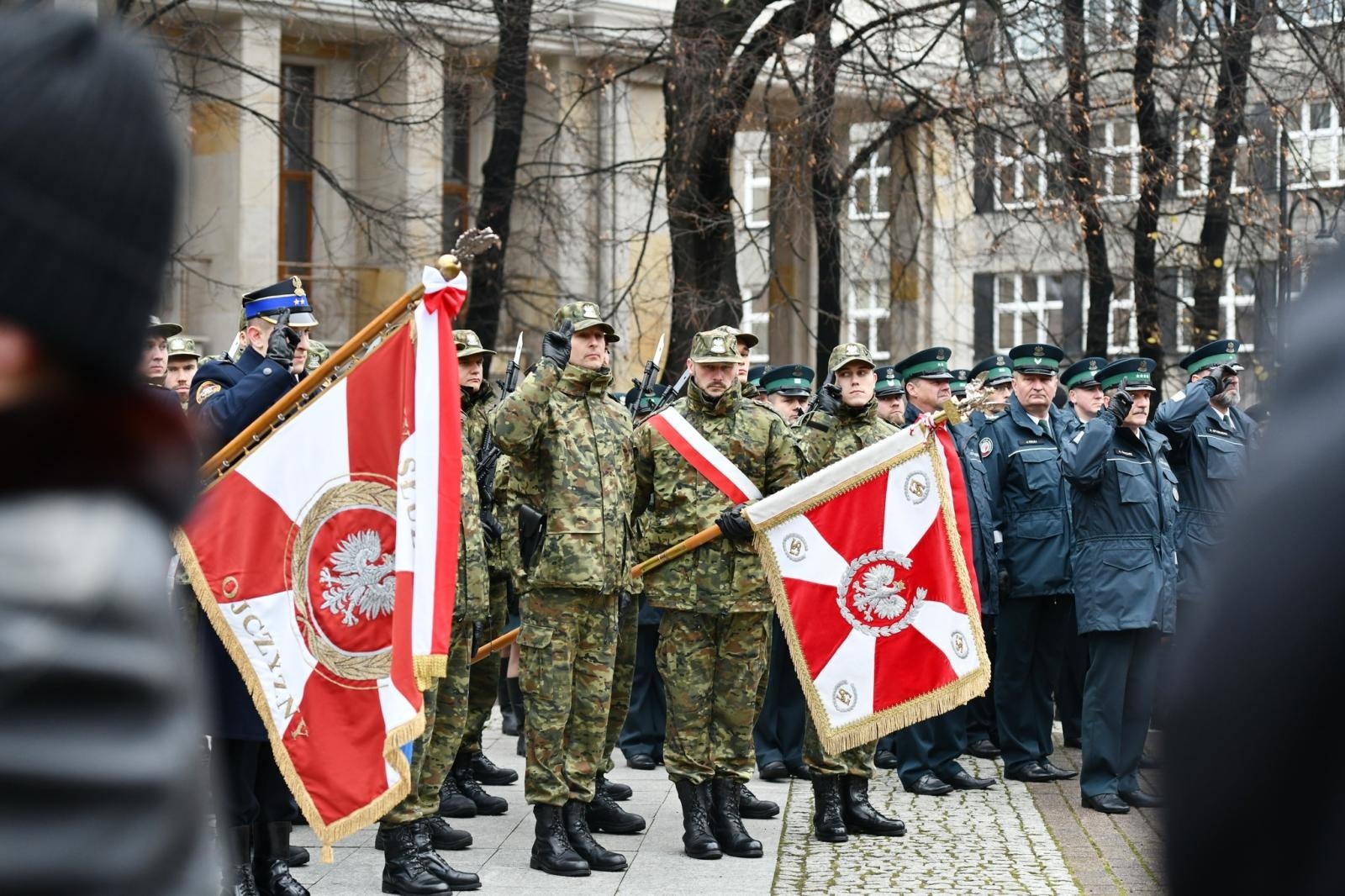 Zdjęcie w galerii na portalu naszraciborz.pl: Obchody 107. rocznicy odzyskania przez Polskę niepodległości wiadomości z regionu