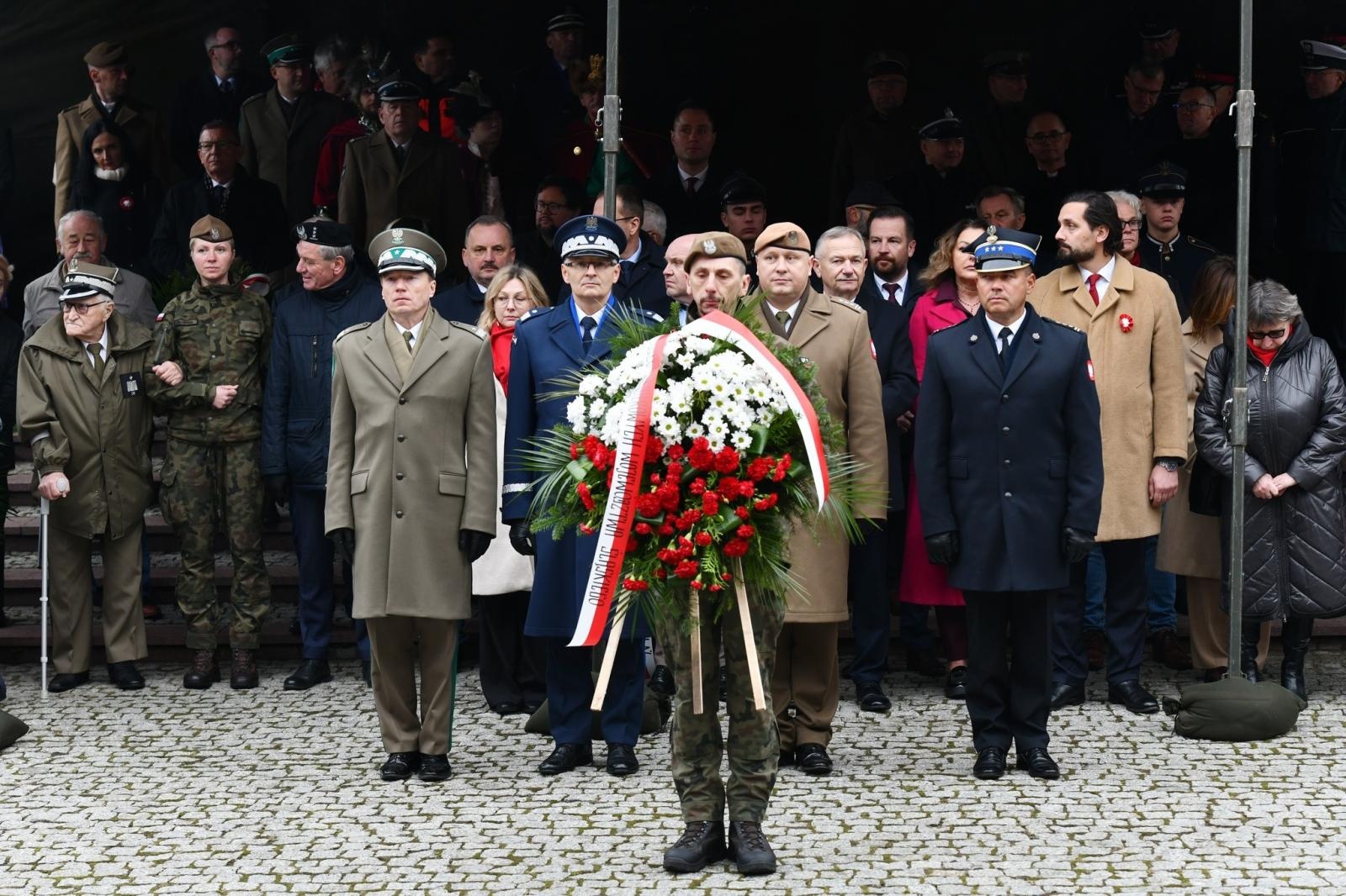 Zdjęcie w galerii na portalu naszraciborz.pl: Obchody 107. rocznicy odzyskania przez Polskę niepodległości wiadomości z regionu