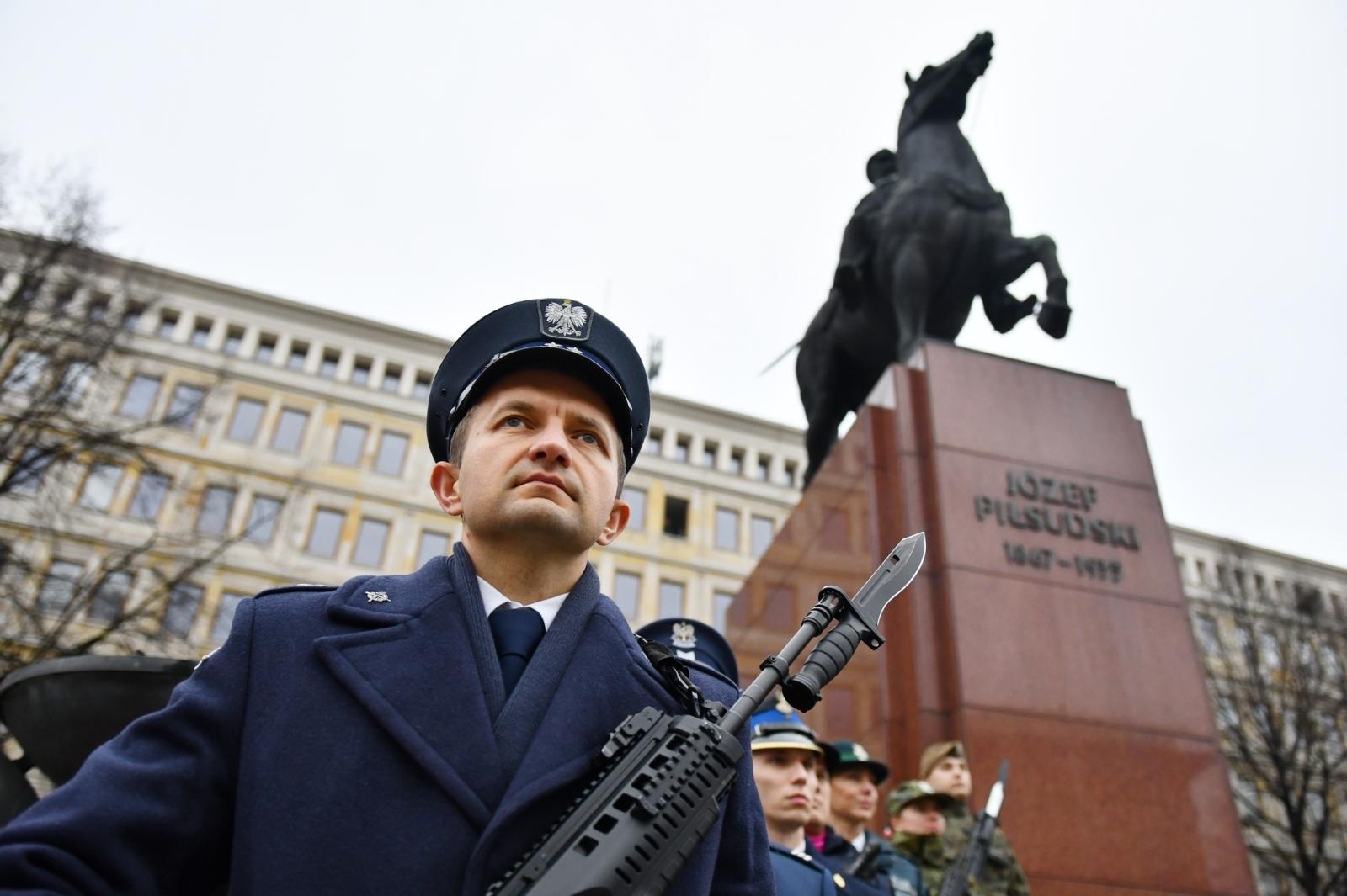 Zdjęcie w galerii na portalu naszraciborz.pl: Obchody 107. rocznicy odzyskania przez Polskę niepodległości wiadomości z regionu