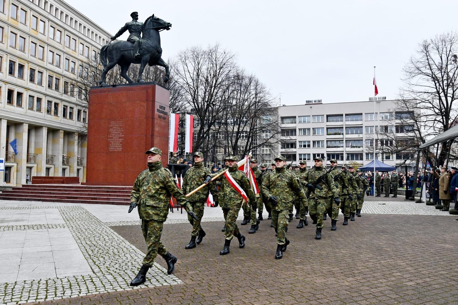 Zdjęcie w galerii na portalu naszraciborz.pl: Obchody 107. rocznicy odzyskania przez Polskę niepodległości wiadomości z regionu