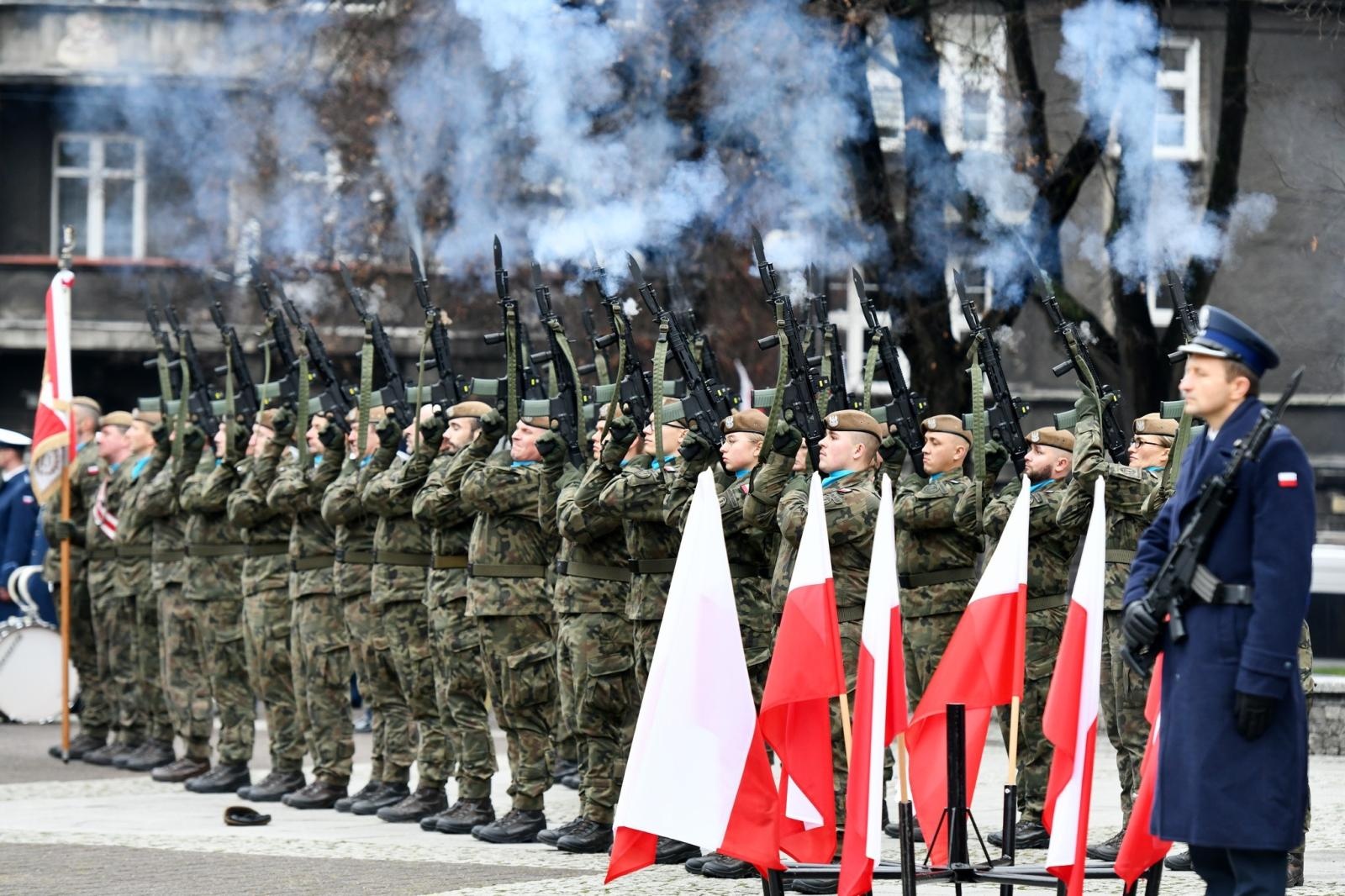 Zdjęcie w galerii na portalu naszraciborz.pl: Obchody 107. rocznicy odzyskania przez Polskę niepodległości wiadomości z regionu