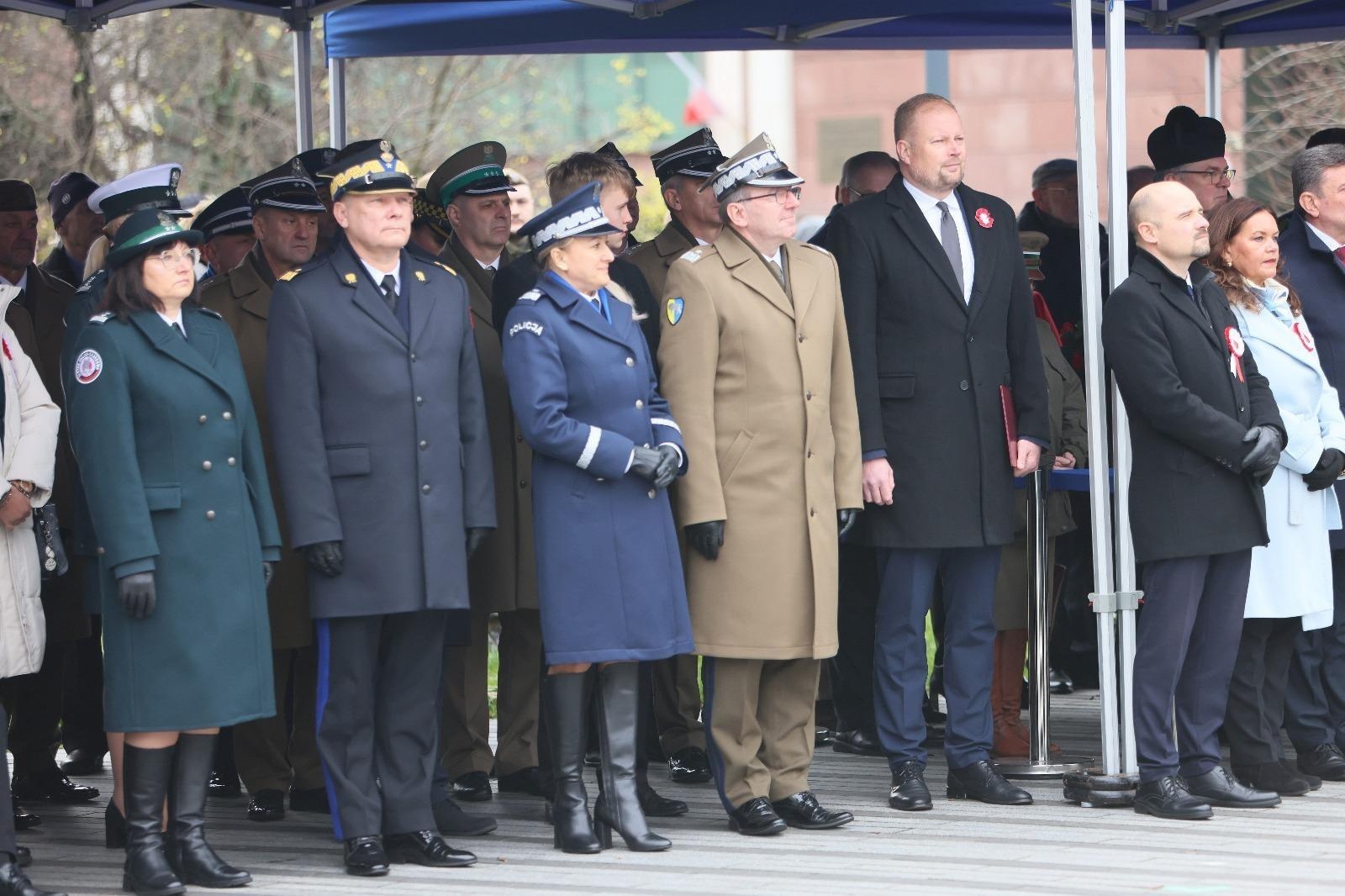 Zdjęcie w galerii na portalu naszraciborz.pl: Obchody 107. rocznicy odzyskania przez Polskę niepodległości wiadomości z regionu