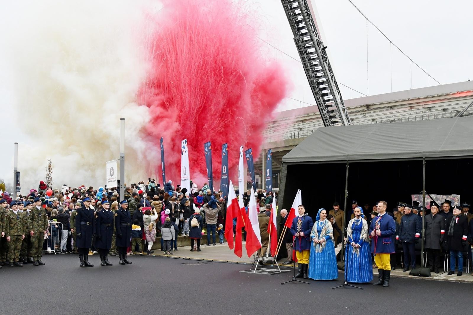 Zdjęcie w galerii na portalu naszraciborz.pl: Obchody 107. rocznicy odzyskania przez Polskę niepodległości wiadomości z regionu