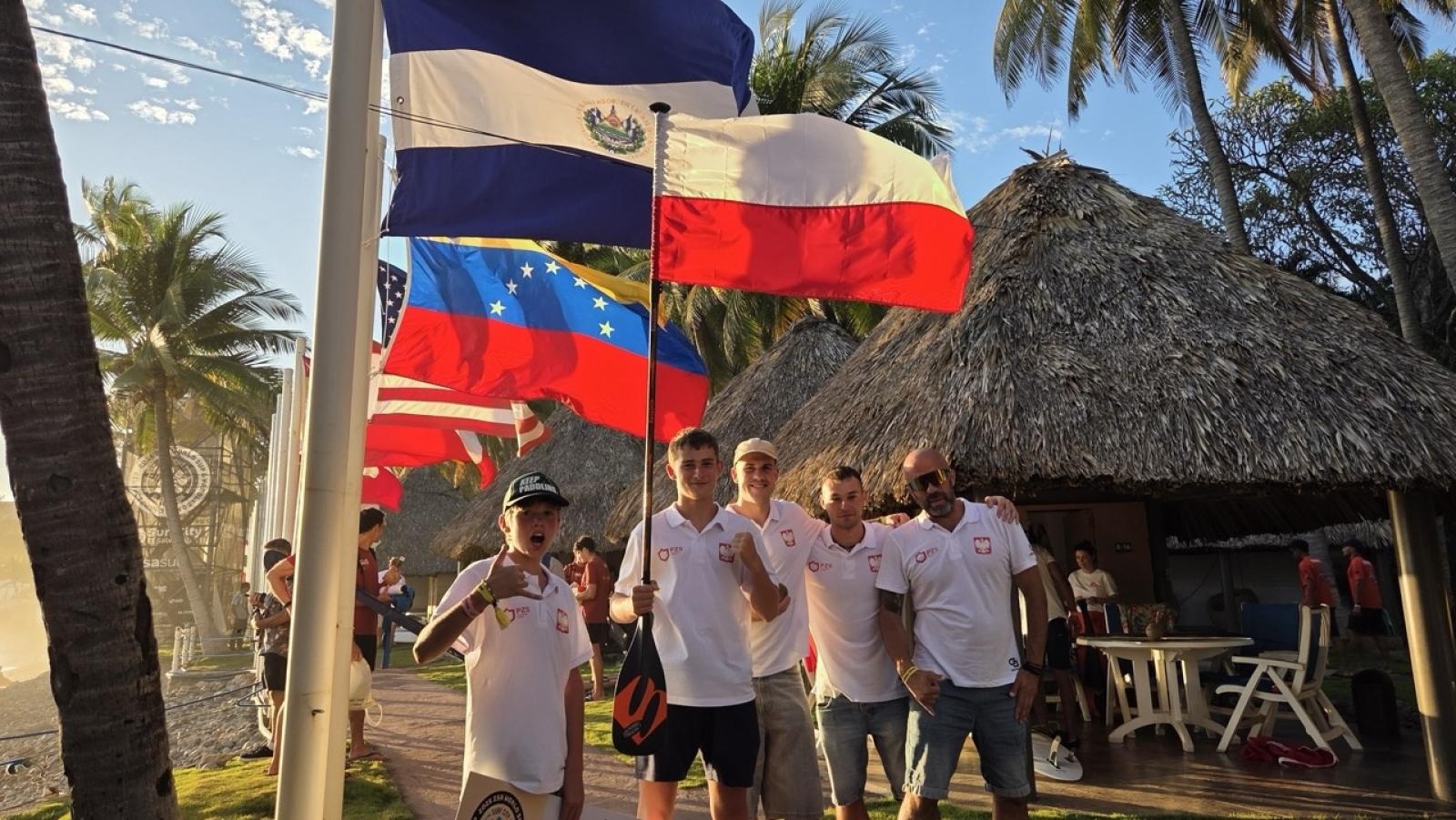 Zdjęcie w galerii na portalu naszraciborz.pl: Raciborzanie na mistrzostwach świata SUP ISA w Salwadorze wiadomości z regionu