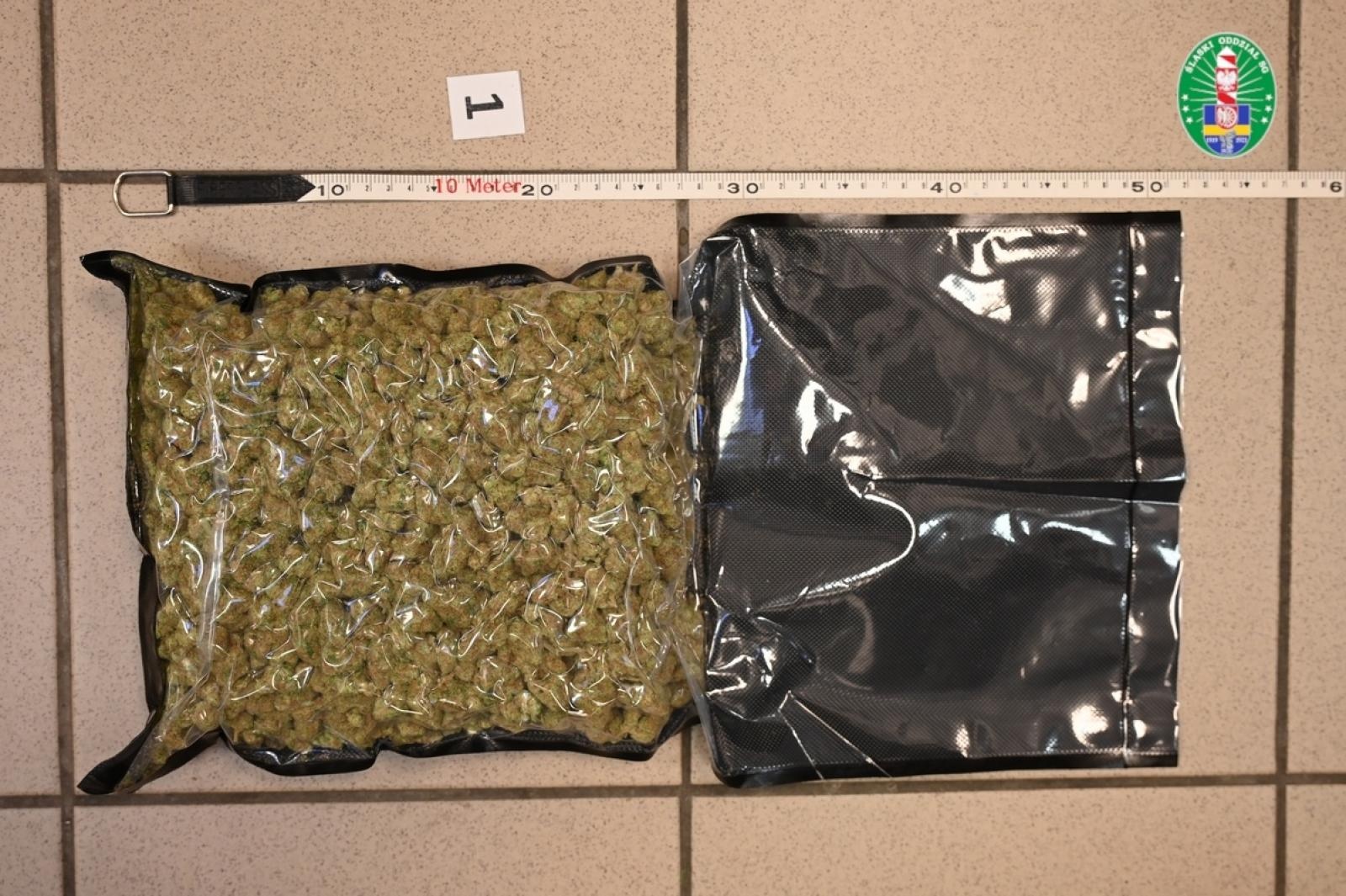 Zdjęcie w galerii na portalu naszraciborz.pl: Służby rozbiły gang przemycający marihuanę z USA do Polski i Czech wiadomości z regionu