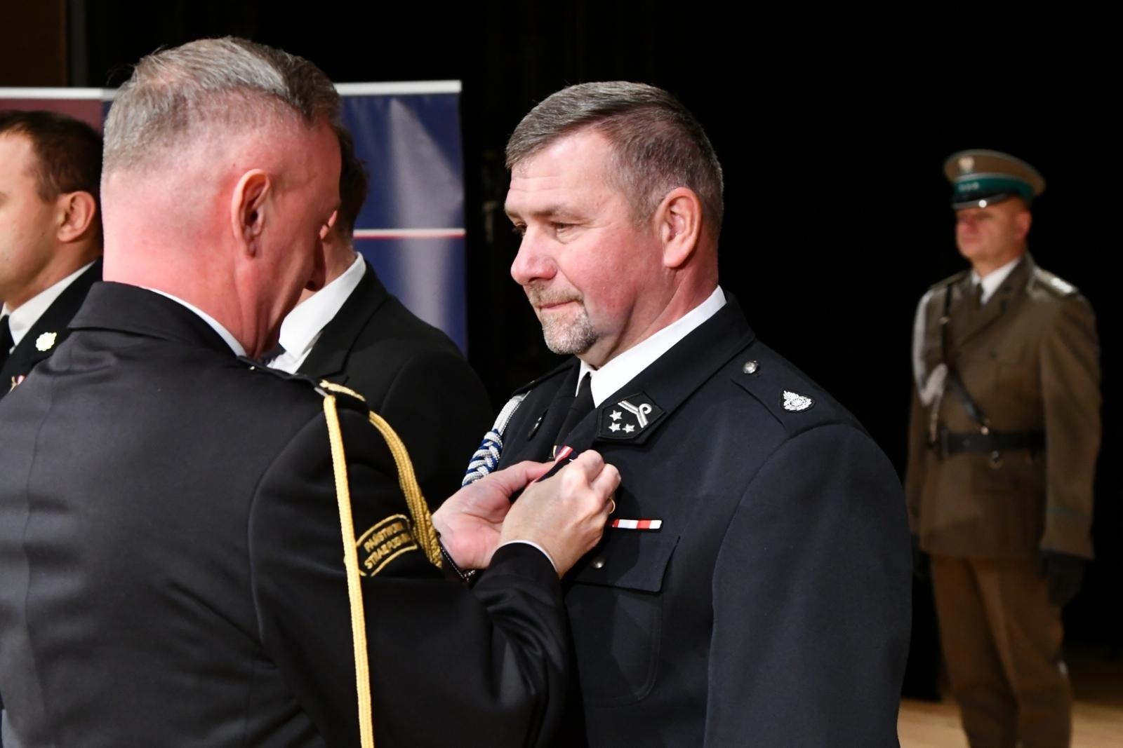 Zdjęcie w galerii na portalu naszraciborz.pl: Uroczystość z okazji Narodowego Święta Niepodległości w RCK. Wspólna inicjatywa służb mundurowych wiadomości z regionu