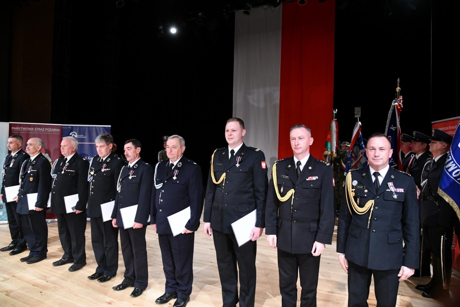 Zdjęcie w galerii na portalu naszraciborz.pl: Uroczystość z okazji Narodowego Święta Niepodległości w RCK. Wspólna inicjatywa służb mundurowych wiadomości z regionu