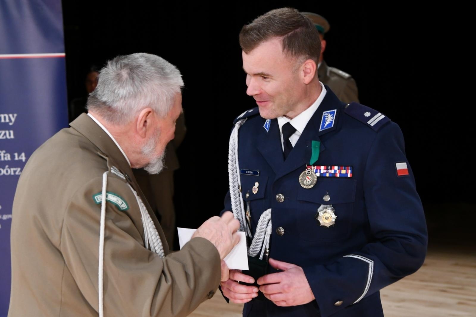 Zdjęcie w galerii na portalu naszraciborz.pl: Uroczystość z okazji Narodowego Święta Niepodległości w RCK. Wspólna inicjatywa służb mundurowych wiadomości z regionu