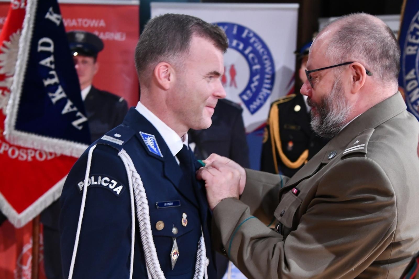 Zdjęcie w galerii na portalu naszraciborz.pl: Uroczystość z okazji Narodowego Święta Niepodległości w RCK. Wspólna inicjatywa służb mundurowych wiadomości z regionu