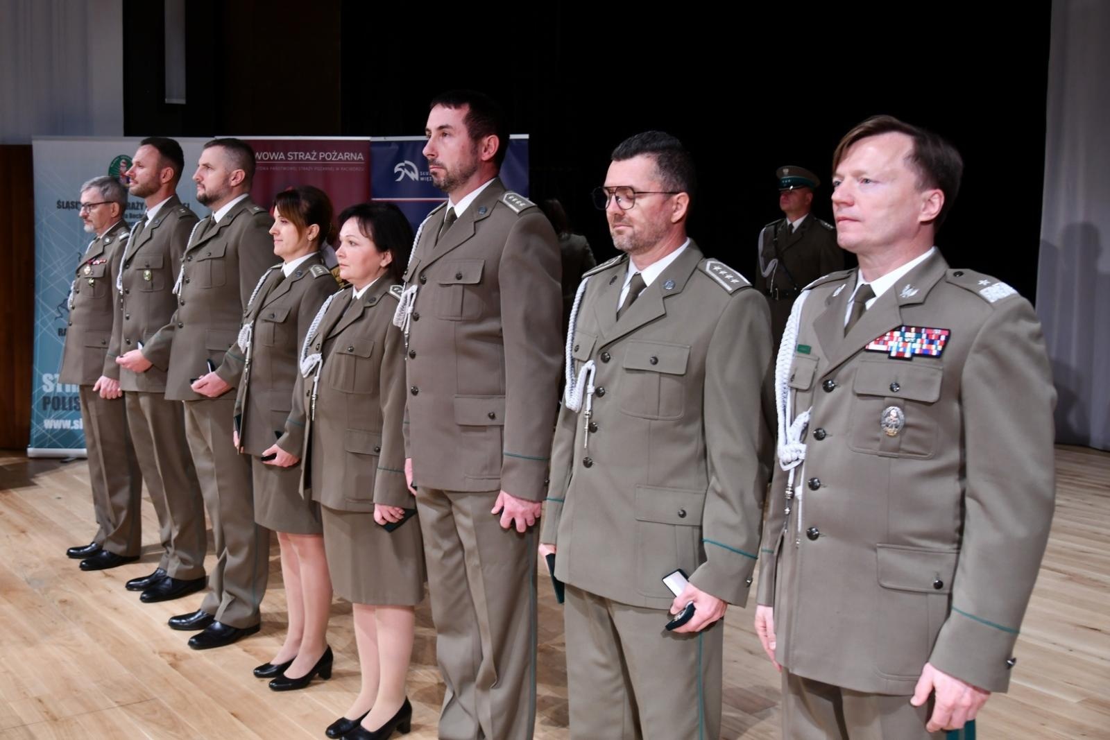 Zdjęcie w galerii na portalu naszraciborz.pl: Uroczystość z okazji Narodowego Święta Niepodległości w RCK. Wspólna inicjatywa służb mundurowych wiadomości z regionu