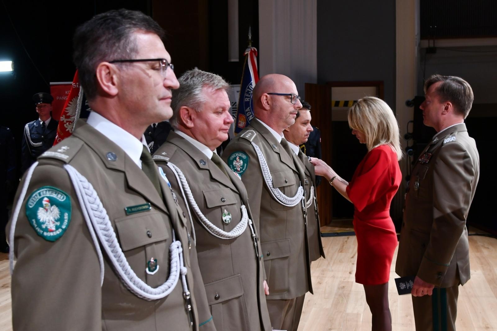 Zdjęcie w galerii na portalu naszraciborz.pl: Uroczystość z okazji Narodowego Święta Niepodległości w RCK. Wspólna inicjatywa służb mundurowych wiadomości z regionu