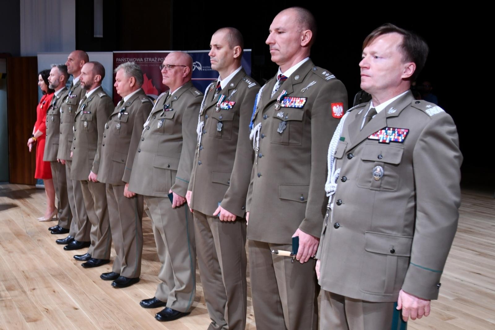 Zdjęcie w galerii na portalu naszraciborz.pl: Uroczystość z okazji Narodowego Święta Niepodległości w RCK. Wspólna inicjatywa służb mundurowych wiadomości z regionu