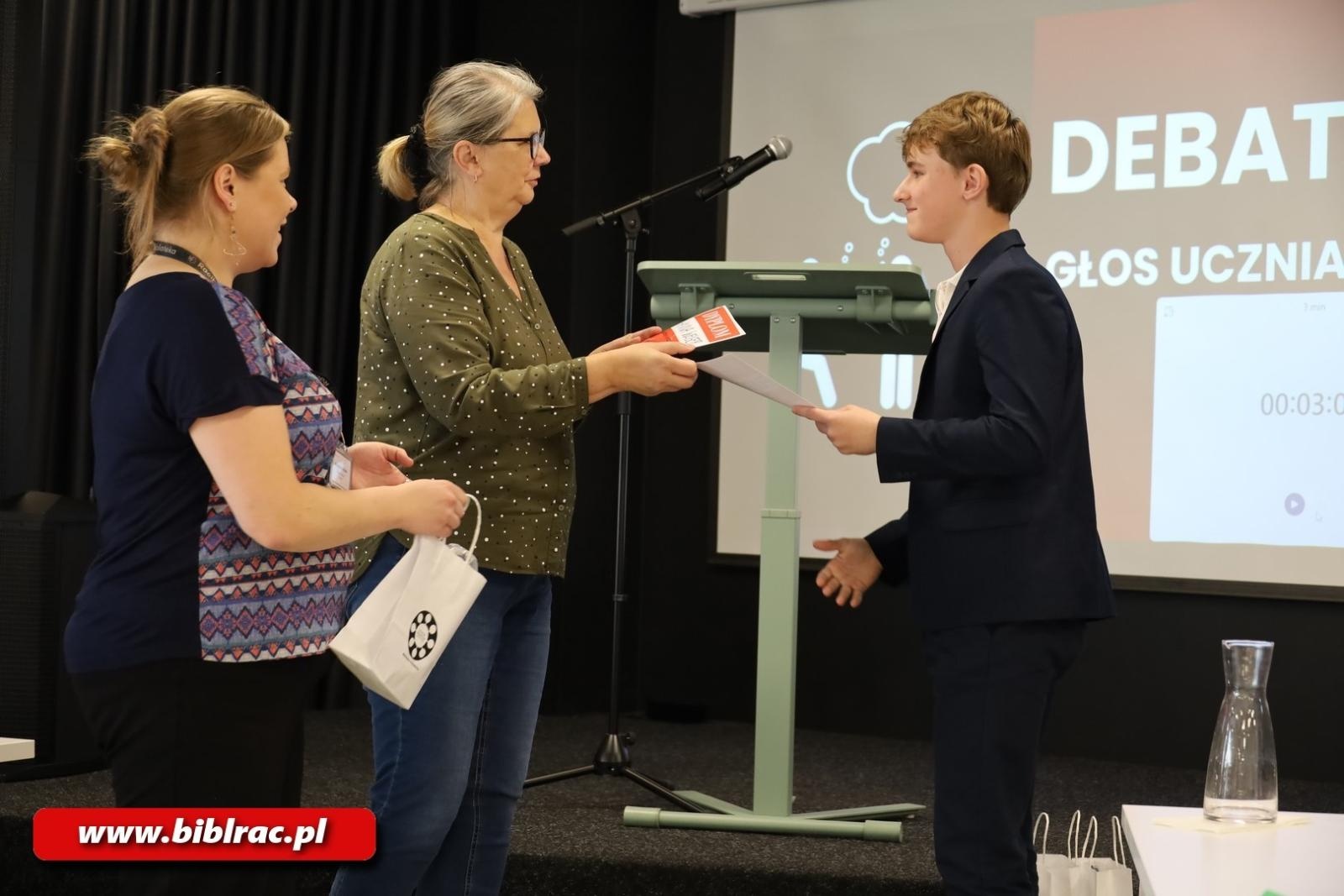 Zdjęcie w galerii na portalu naszraciborz.pl: Głos ucznia w szkole – debata na Stacji Młodych wiadomości z regionu
