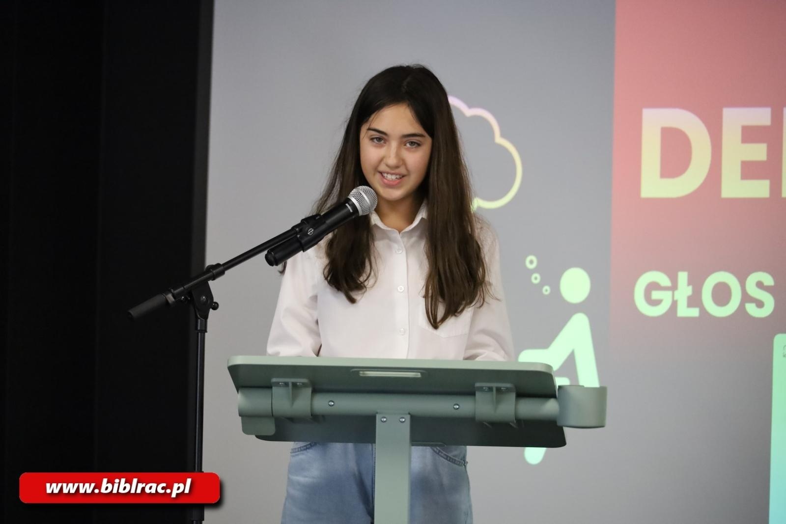 Zdjęcie w galerii na portalu naszraciborz.pl: Głos ucznia w szkole – debata na Stacji Młodych wiadomości z regionu