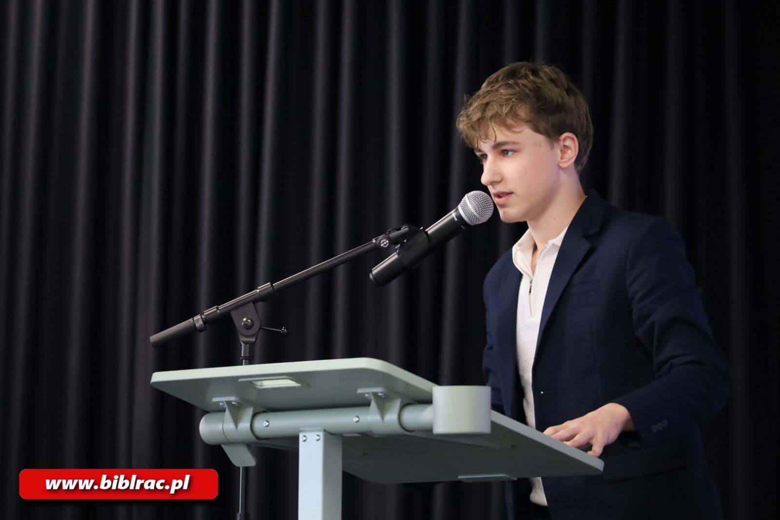 Zdjęcie w galerii na portalu naszraciborz.pl: Głos ucznia w szkole – debata na Stacji Młodych wiadomości z regionu