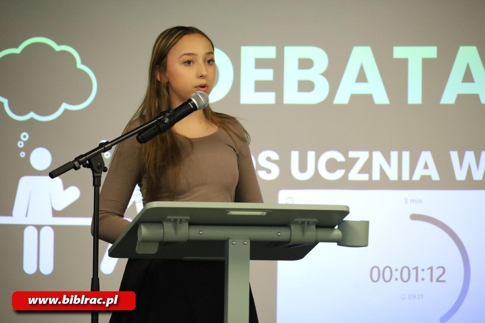 Zdjęcie w galerii na portalu naszraciborz.pl: Głos ucznia w szkole – debata na Stacji Młodych wiadomości z regionu