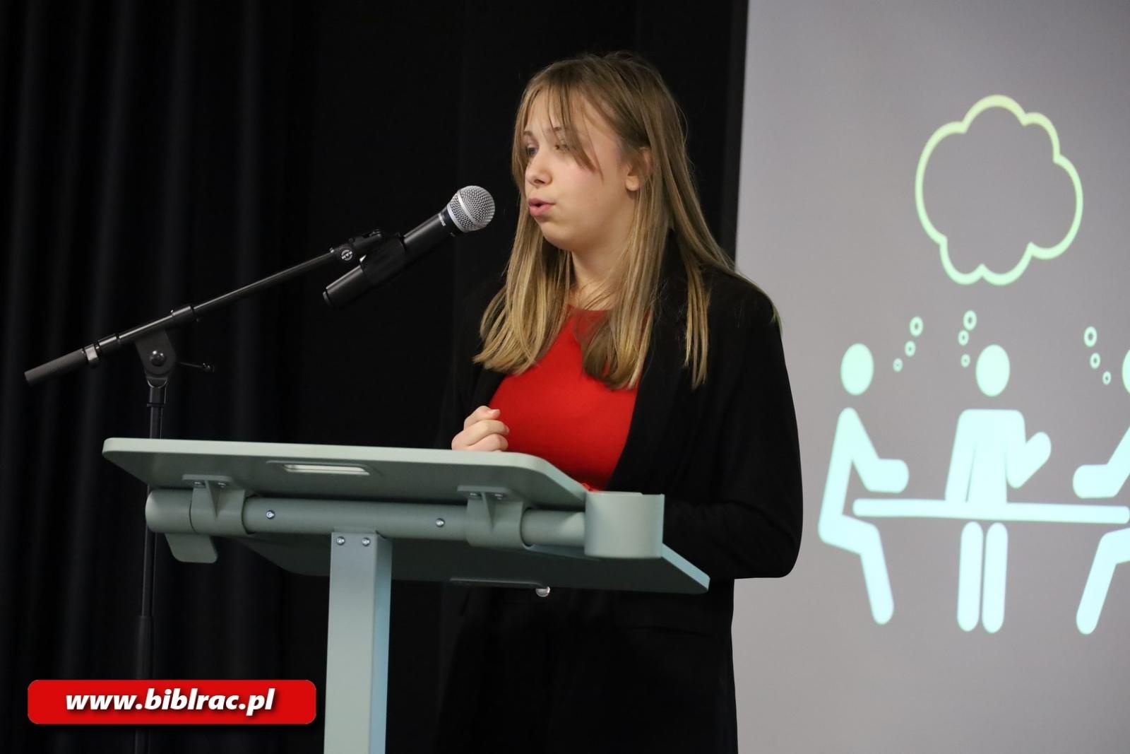 Zdjęcie w galerii na portalu naszraciborz.pl: Głos ucznia w szkole – debata na Stacji Młodych wiadomości z regionu