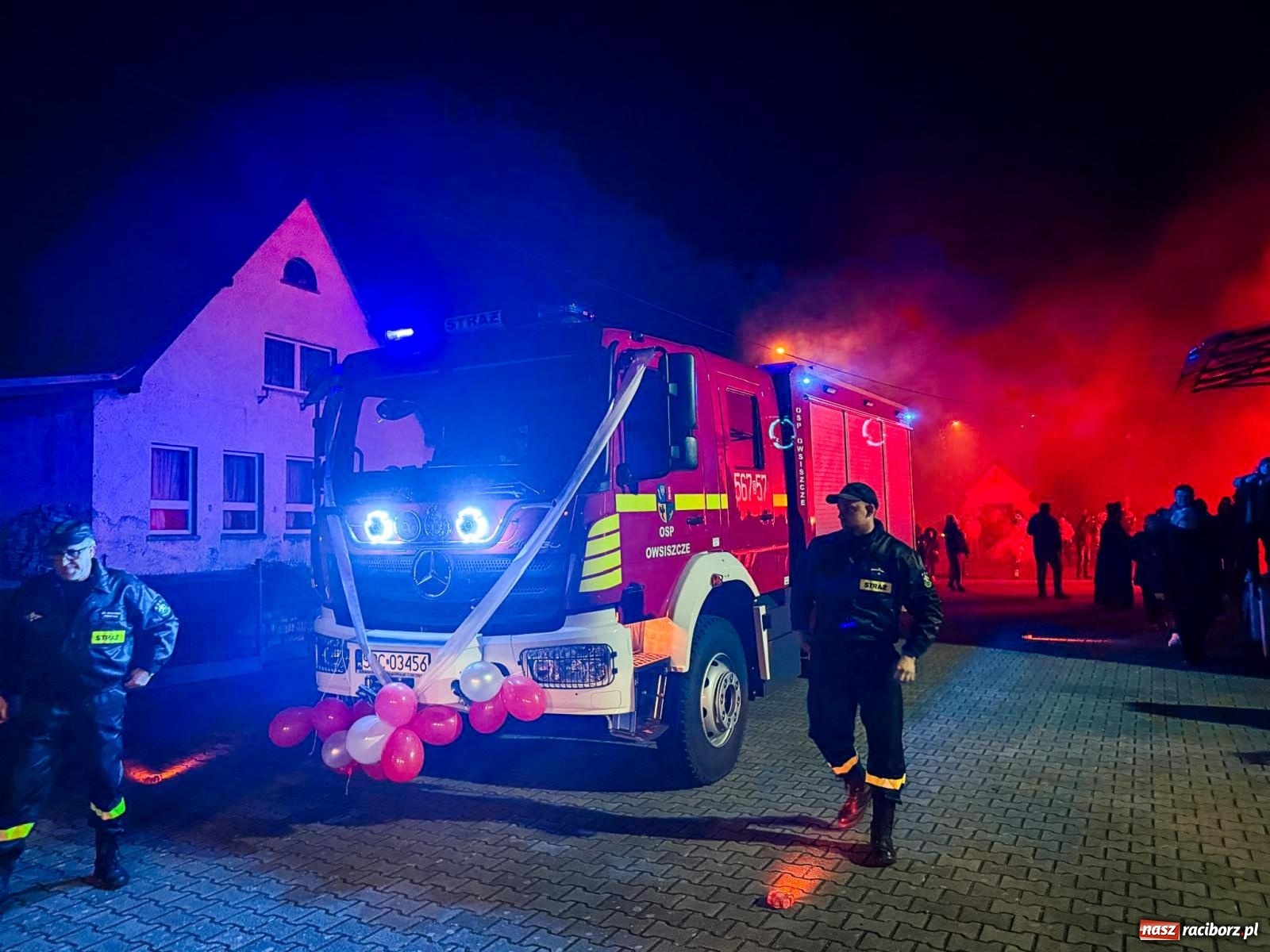 Zdjęcie w galerii na portalu naszraciborz.pl: Nowy wóz bojowy dla OSP Owsiszcze już na miejscu [FOTO i WIDEO] wiadomości z regionu