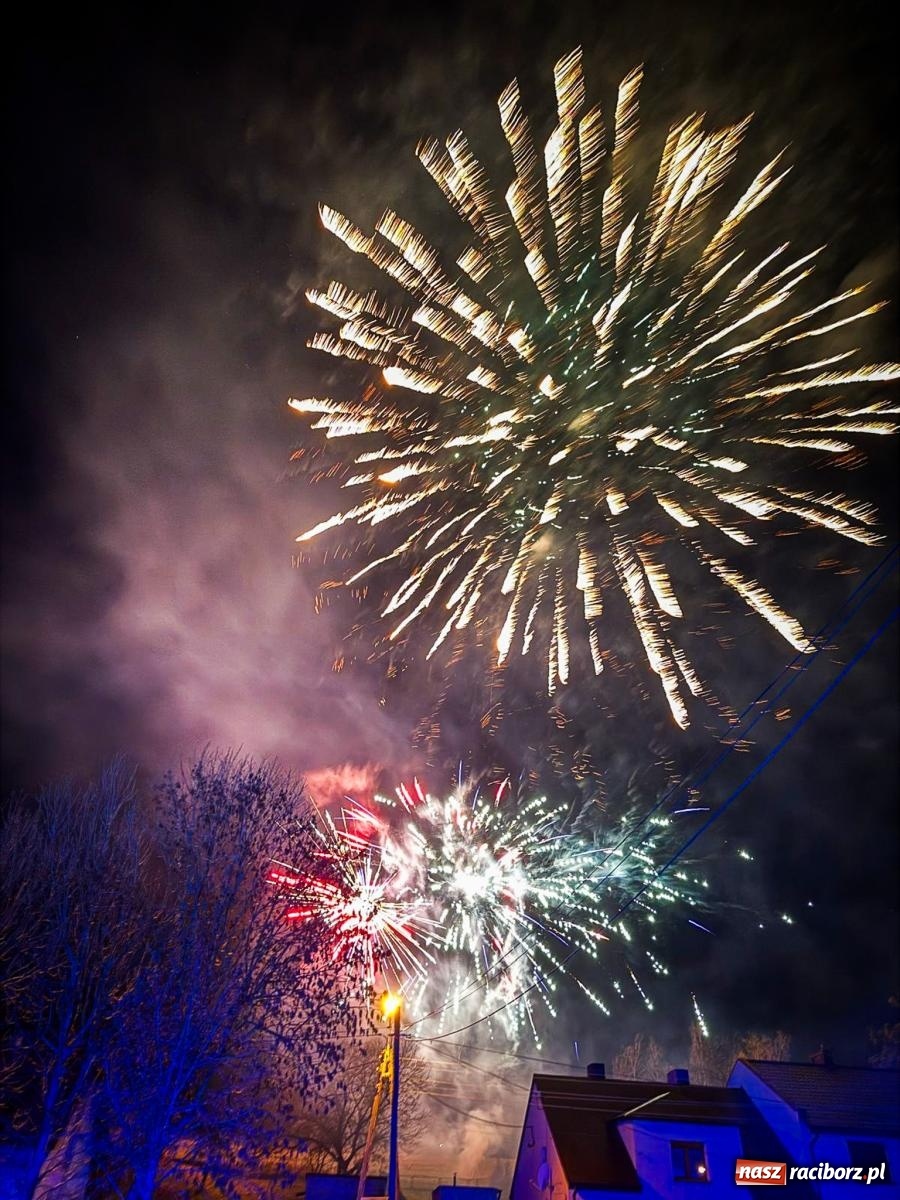 Zdjęcie w galerii na portalu naszraciborz.pl: Nowy wóz bojowy dla OSP Owsiszcze już na miejscu [FOTO i WIDEO] wiadomości z regionu
