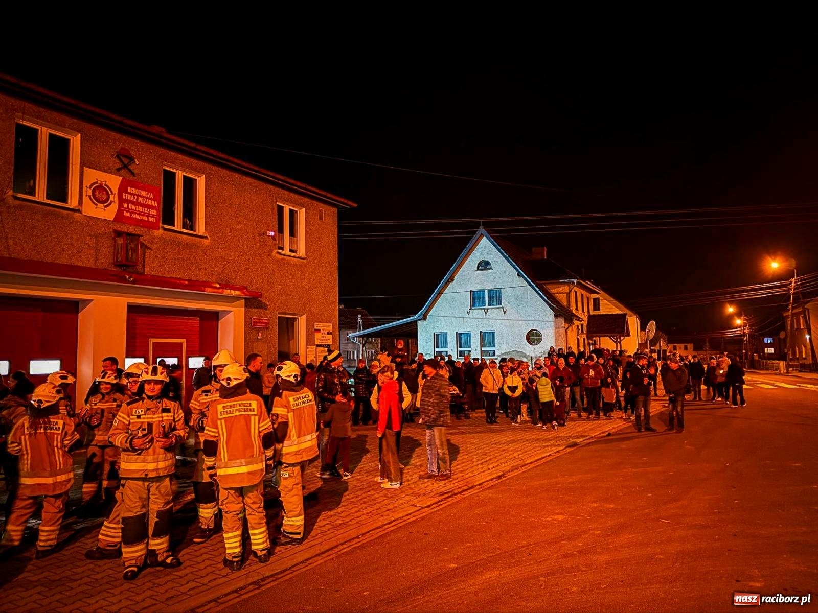 Zdjęcie w galerii na portalu naszraciborz.pl: Nowy wóz bojowy dla OSP Owsiszcze już na miejscu [FOTO i WIDEO] wiadomości z regionu