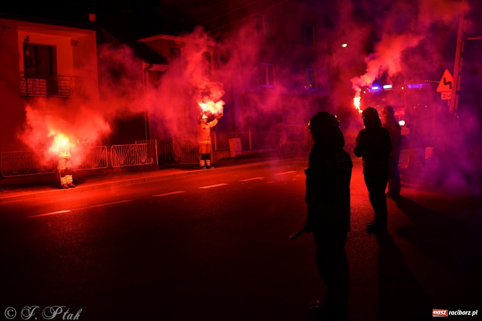 Zdjęcie w galerii na portalu naszraciborz.pl: Nowy wóz bojowy dla OSP Owsiszcze już na miejscu [FOTO i WIDEO] wiadomości z regionu