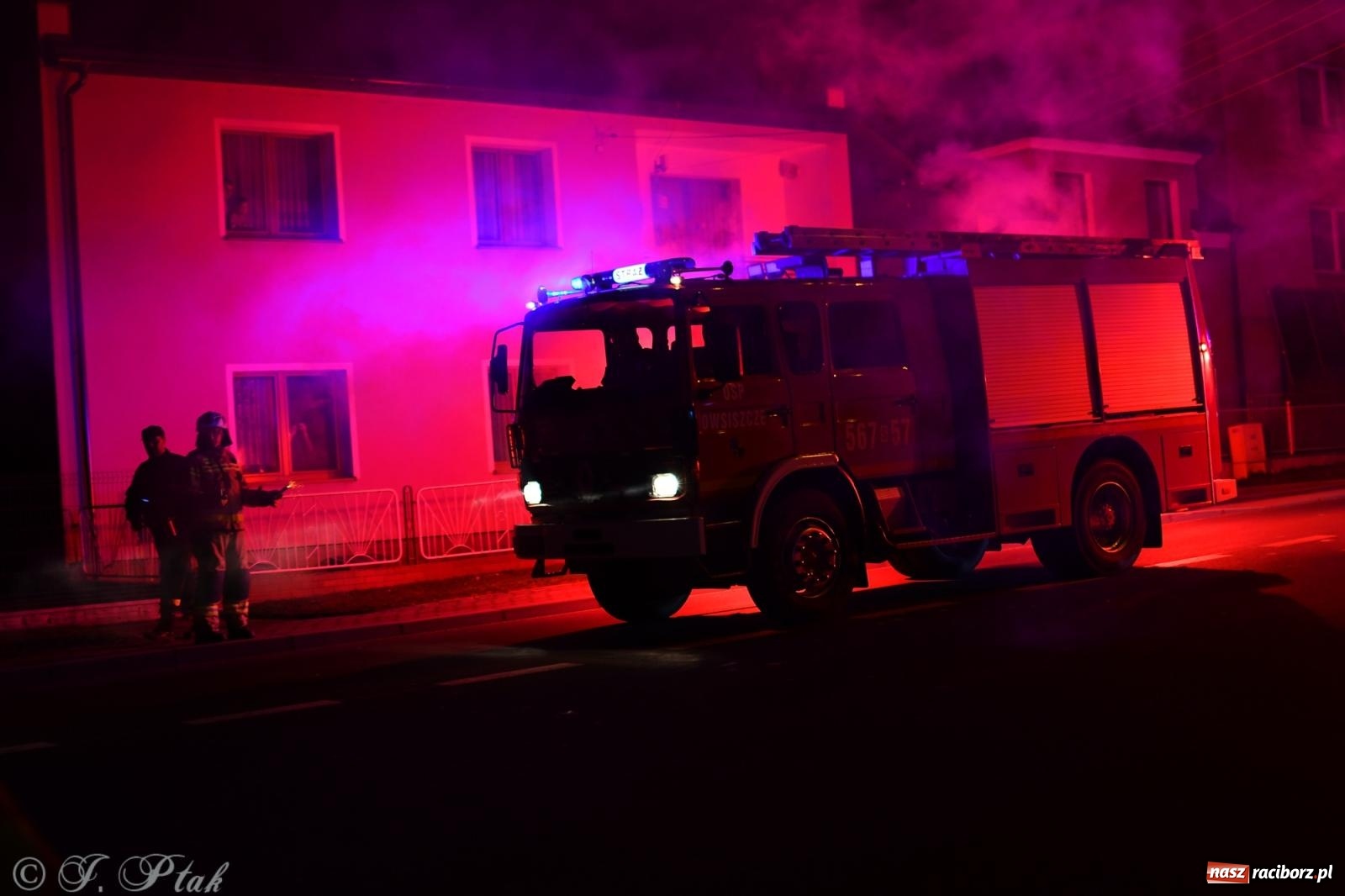 Zdjęcie w galerii na portalu naszraciborz.pl: Nowy wóz bojowy dla OSP Owsiszcze już na miejscu [FOTO i WIDEO] wiadomości z regionu