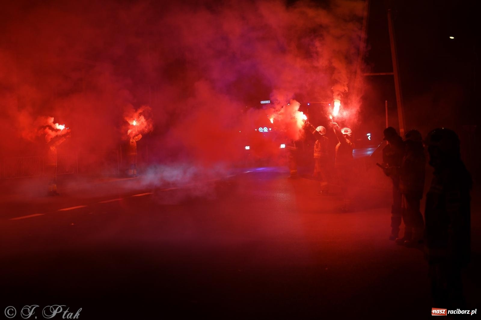 Zdjęcie w galerii na portalu naszraciborz.pl: Nowy wóz bojowy dla OSP Owsiszcze już na miejscu [FOTO i WIDEO] wiadomości z regionu