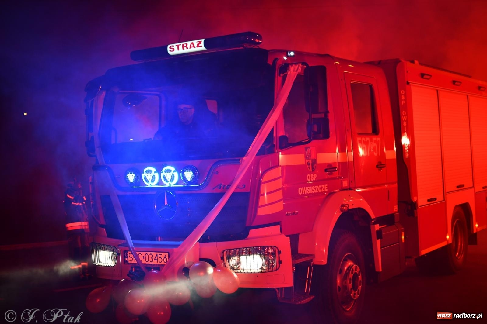 Zdjęcie w galerii na portalu naszraciborz.pl: Nowy wóz bojowy dla OSP Owsiszcze już na miejscu [FOTO i WIDEO] wiadomości z regionu