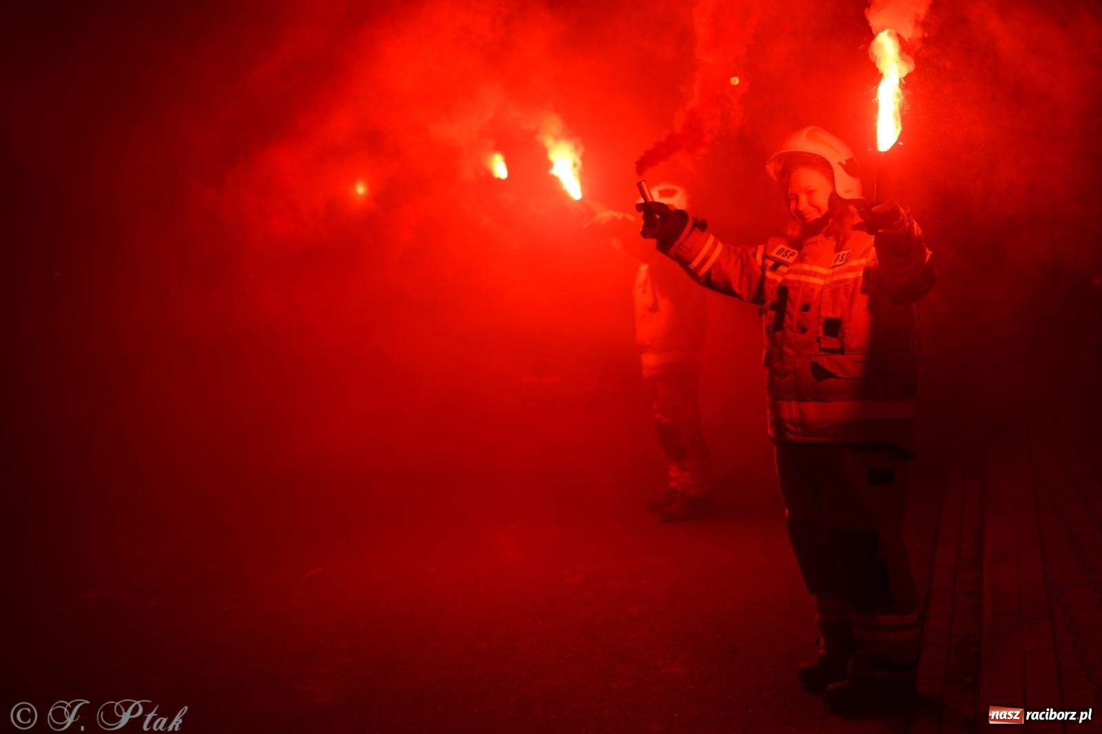 Zdjęcie w galerii na portalu naszraciborz.pl: Nowy wóz bojowy dla OSP Owsiszcze już na miejscu [FOTO i WIDEO] wiadomości z regionu