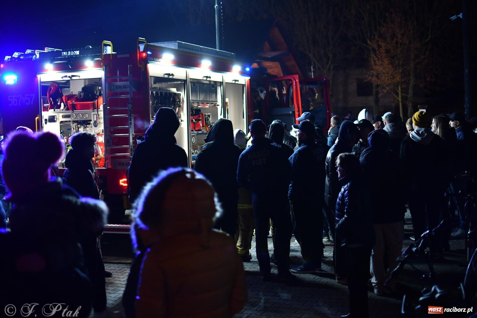 Zdjęcie w galerii na portalu naszraciborz.pl: Nowy wóz bojowy dla OSP Owsiszcze już na miejscu [FOTO i WIDEO] wiadomości z regionu
