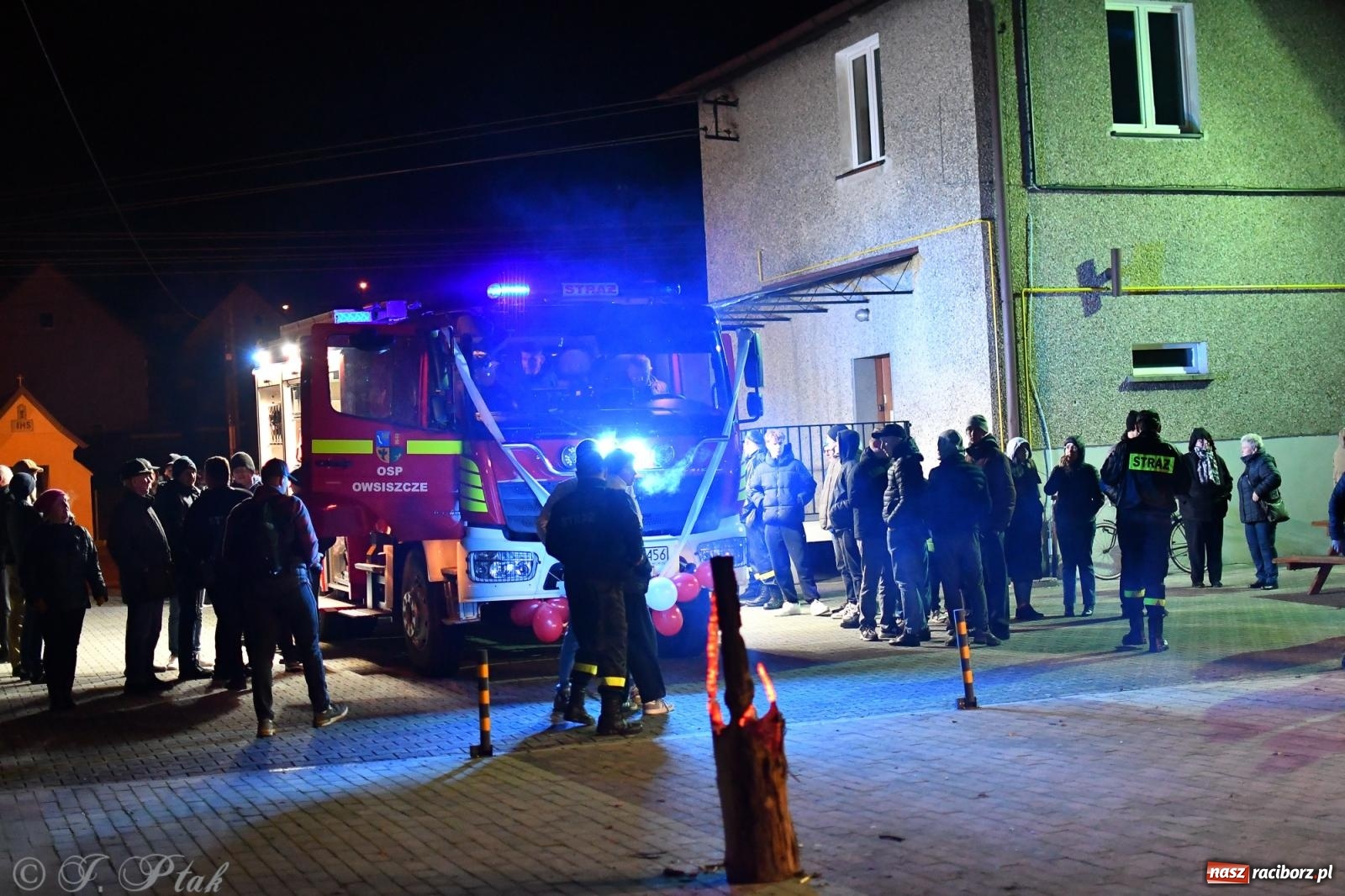 Zdjęcie w galerii na portalu naszraciborz.pl: Nowy wóz bojowy dla OSP Owsiszcze już na miejscu [FOTO i WIDEO] wiadomości z regionu
