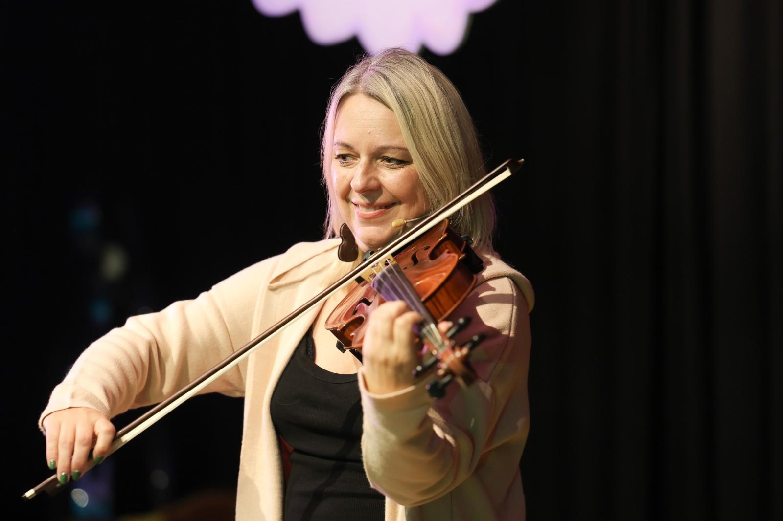 Zdjęcie w galerii na portalu naszraciborz.pl: Maluchy w Krainie Dźwięku zagrają dla najmłodszych o zielonym smoku wiadomości z regionu