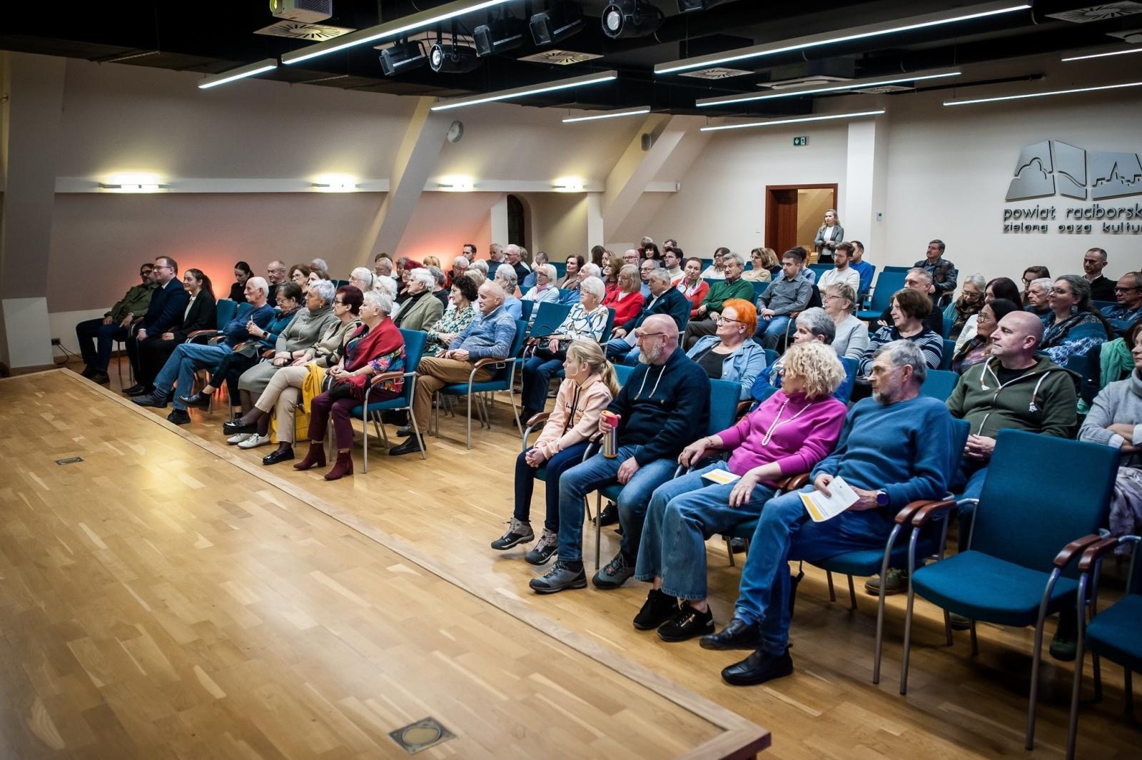 Zdjęcie w galerii na portalu naszraciborz.pl: Historyczne wieczory na Zamku Piastowskim z kompletem publiczności [FOTO i WIDEO] wiadomości z regionu