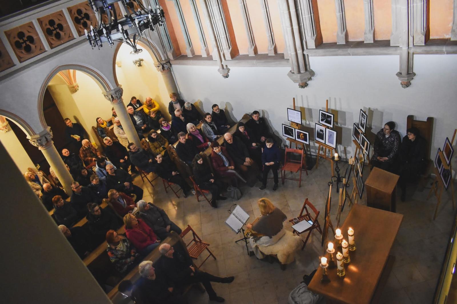 Zdjęcie w galerii na portalu naszraciborz.pl: Historyczne wieczory na Zamku Piastowskim z kompletem publiczności [FOTO i WIDEO] wiadomości z regionu