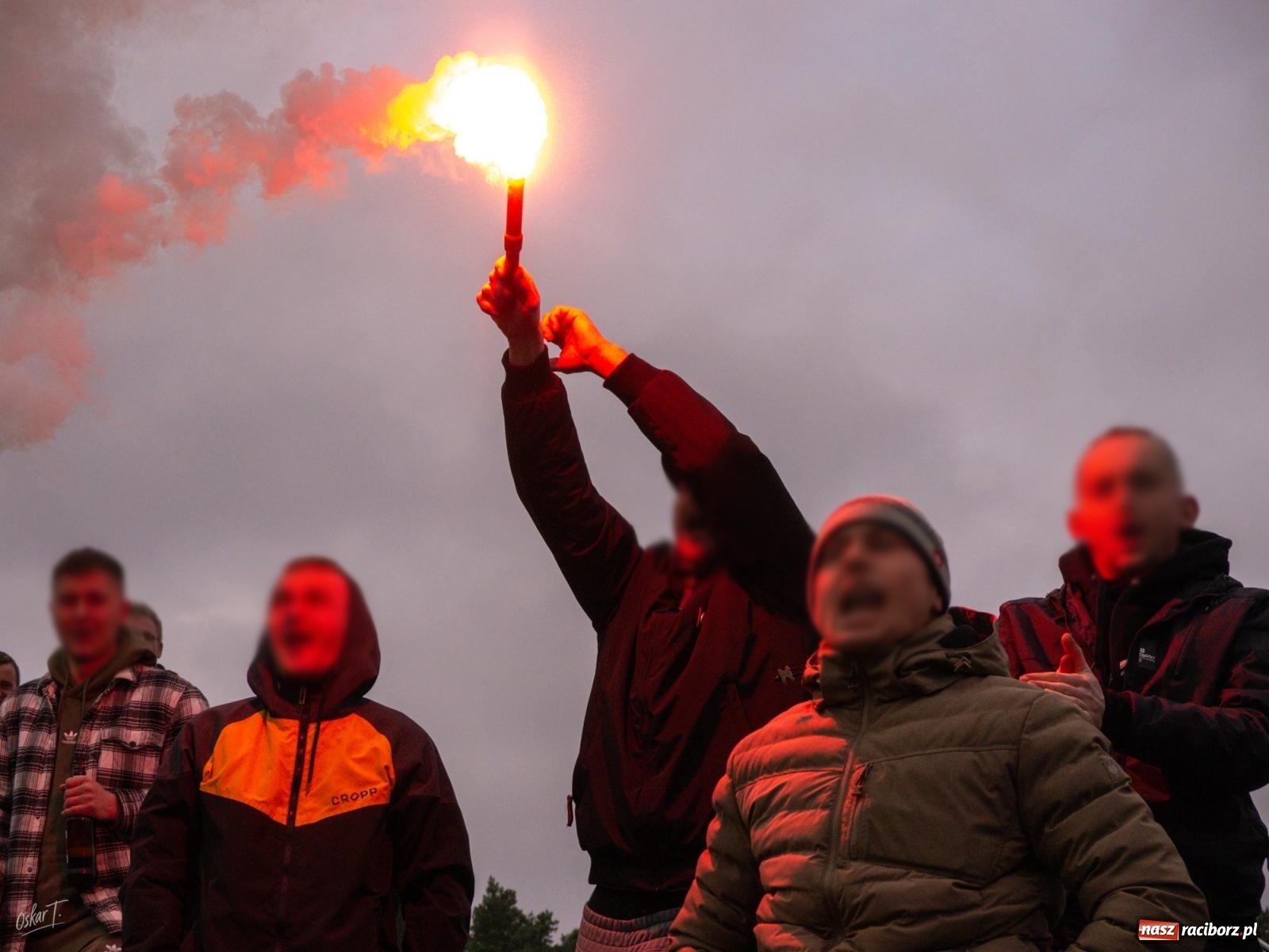 Zdjęcie w galerii na portalu naszraciborz.pl: Pięć goli i oprawa rodem z wyższej ligi. Derby w Górkach Śląskich pełne emocji [FOTO] wiadomości z regionu