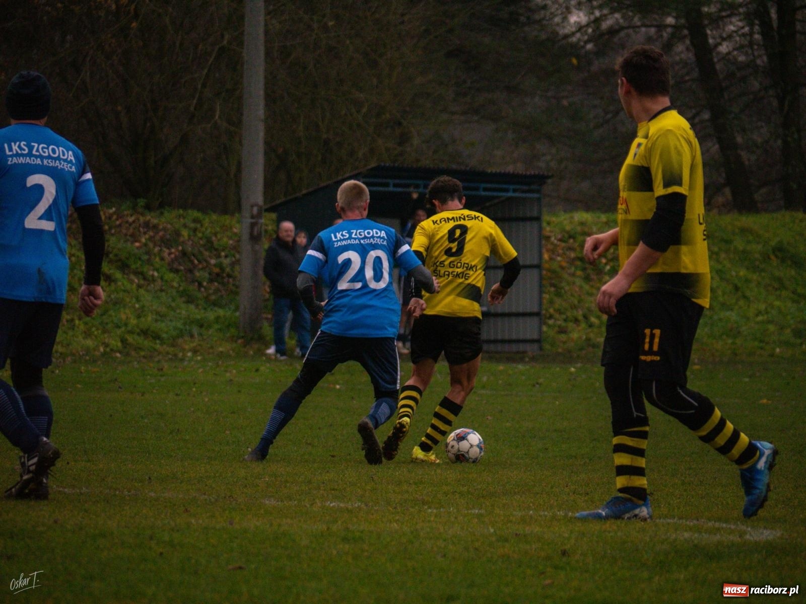 Zdjęcie w galerii na portalu naszraciborz.pl: Pięć goli i oprawa rodem z wyższej ligi. Derby w Górkach Śląskich pełne emocji [FOTO] wiadomości z regionu