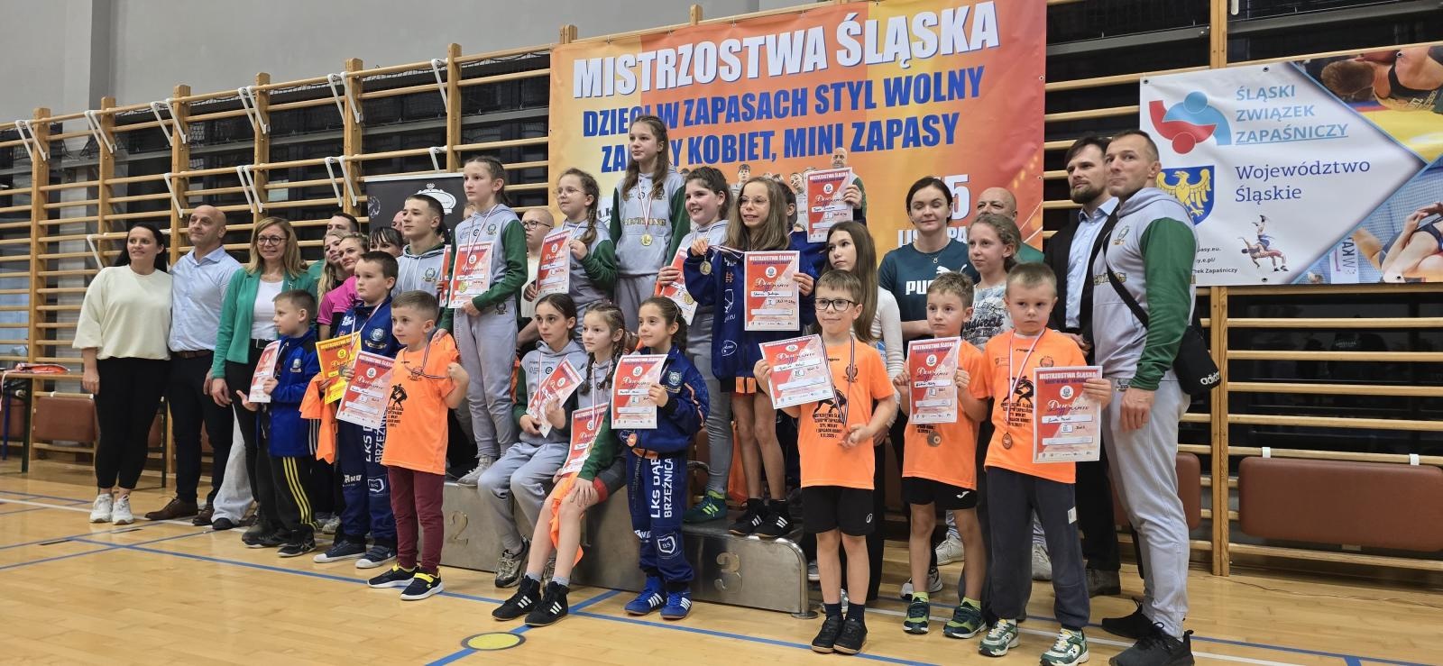 Zdjęcie w galerii na portalu naszraciborz.pl: Mistrzostwa Śląska Dzieci w zapasach w Grzegorzowicach wiadomości z regionu