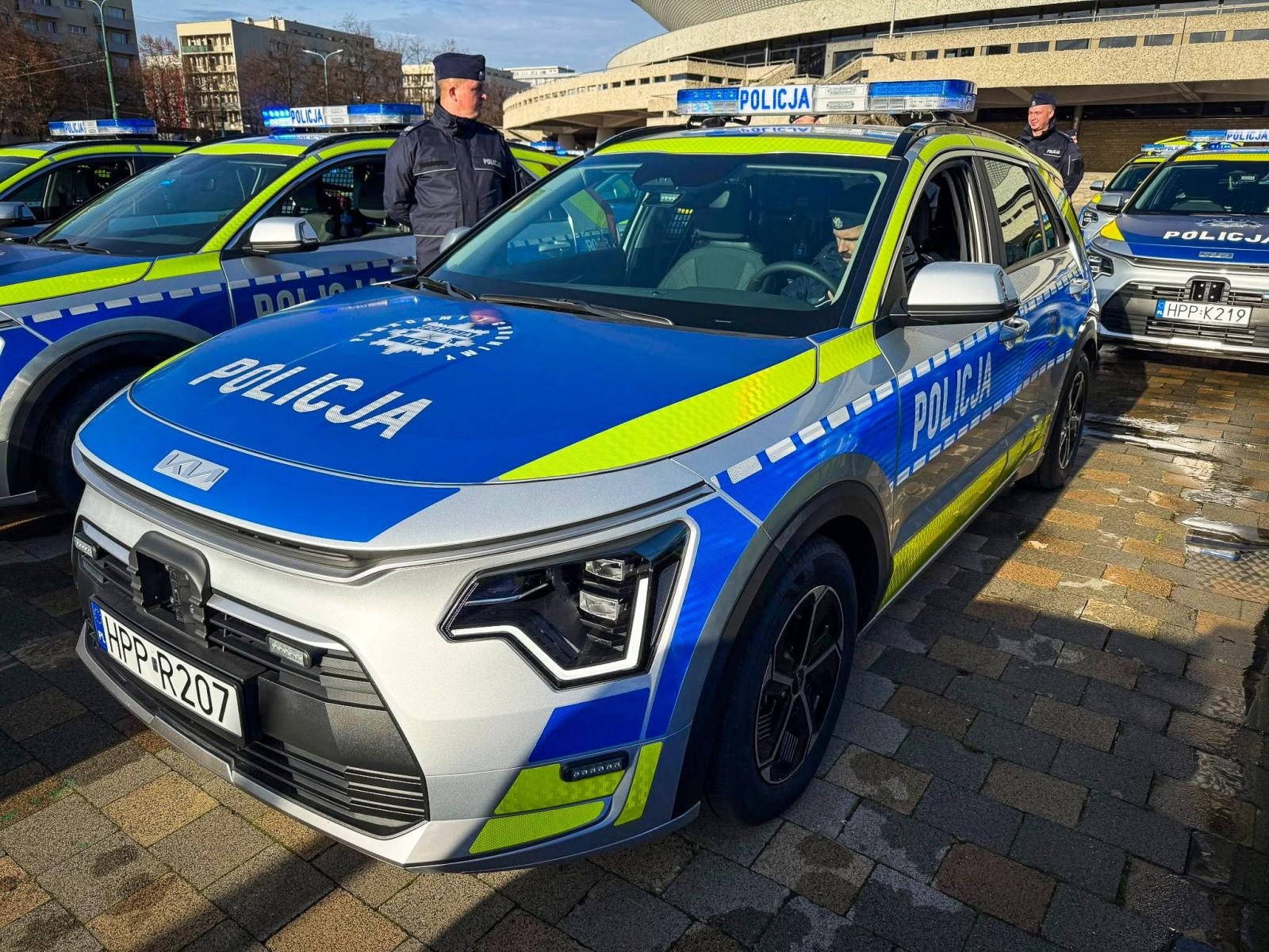 Zdjęcie w galerii na portalu naszraciborz.pl: Nowe radiowozy dla śląskiej policji, w tym garnizonu raciborskiego wiadomości z regionu